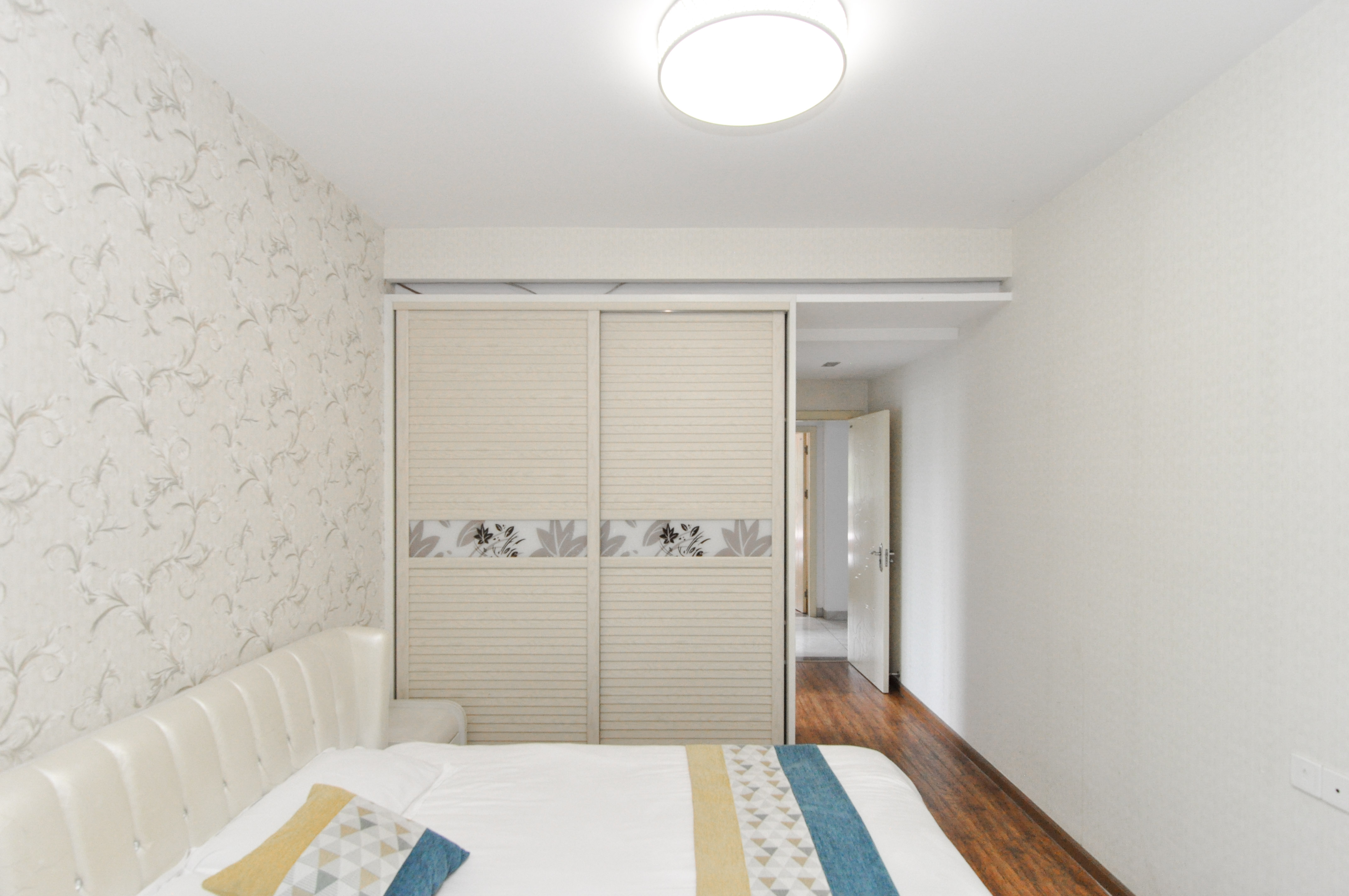 高信向日葵 3室2厅2卫 128.0万 高信向日葵 3室2厅2卫 128.0万卧室