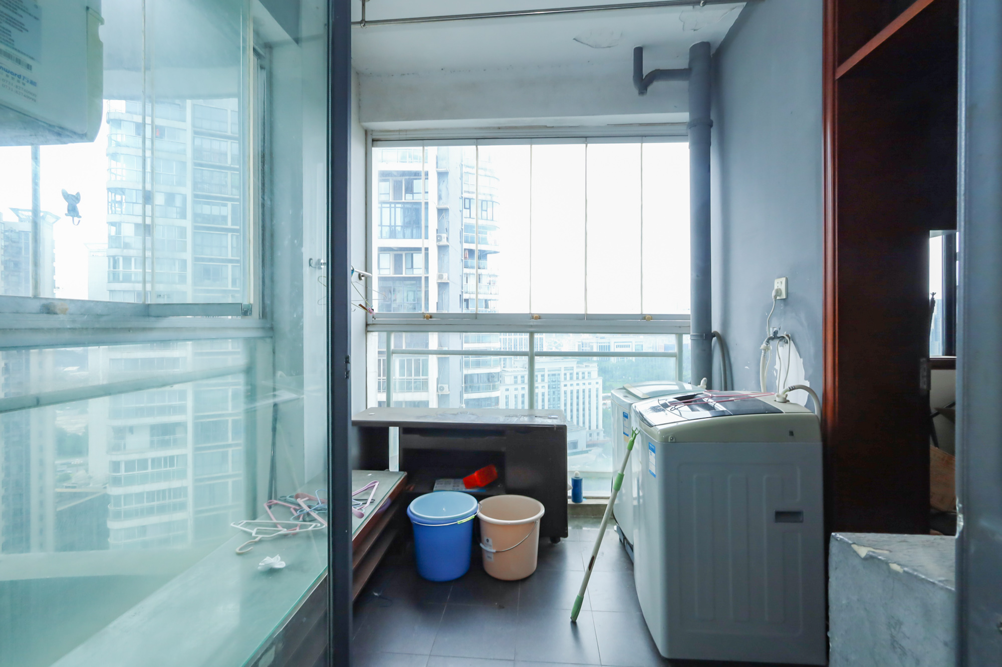 美林银谷  4室2厅2卫    120.0万其他