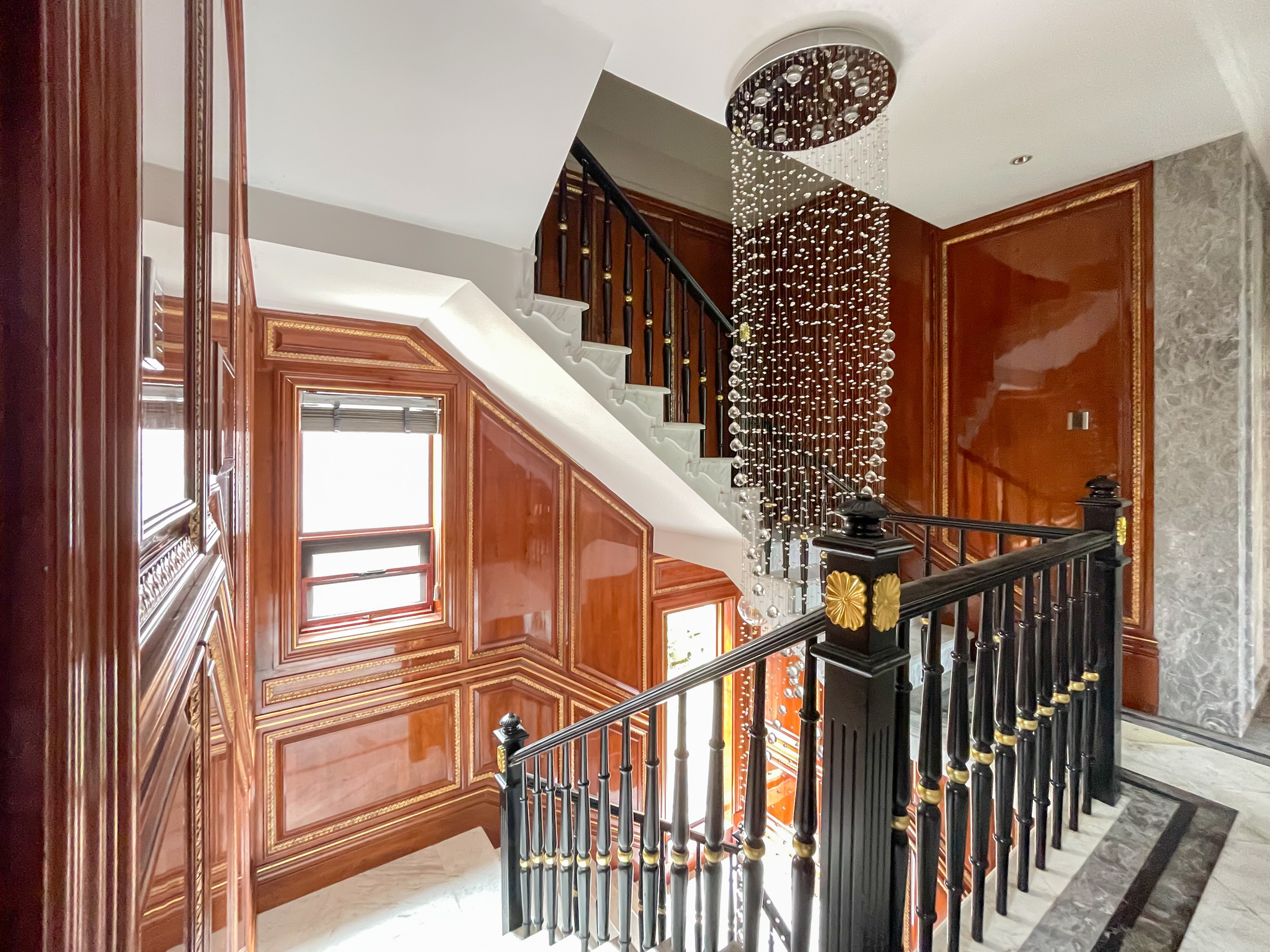 爵世名邸  6室3厅5卫    1100.0万 爵世名邸  6室3厅5卫    1100.0万其他