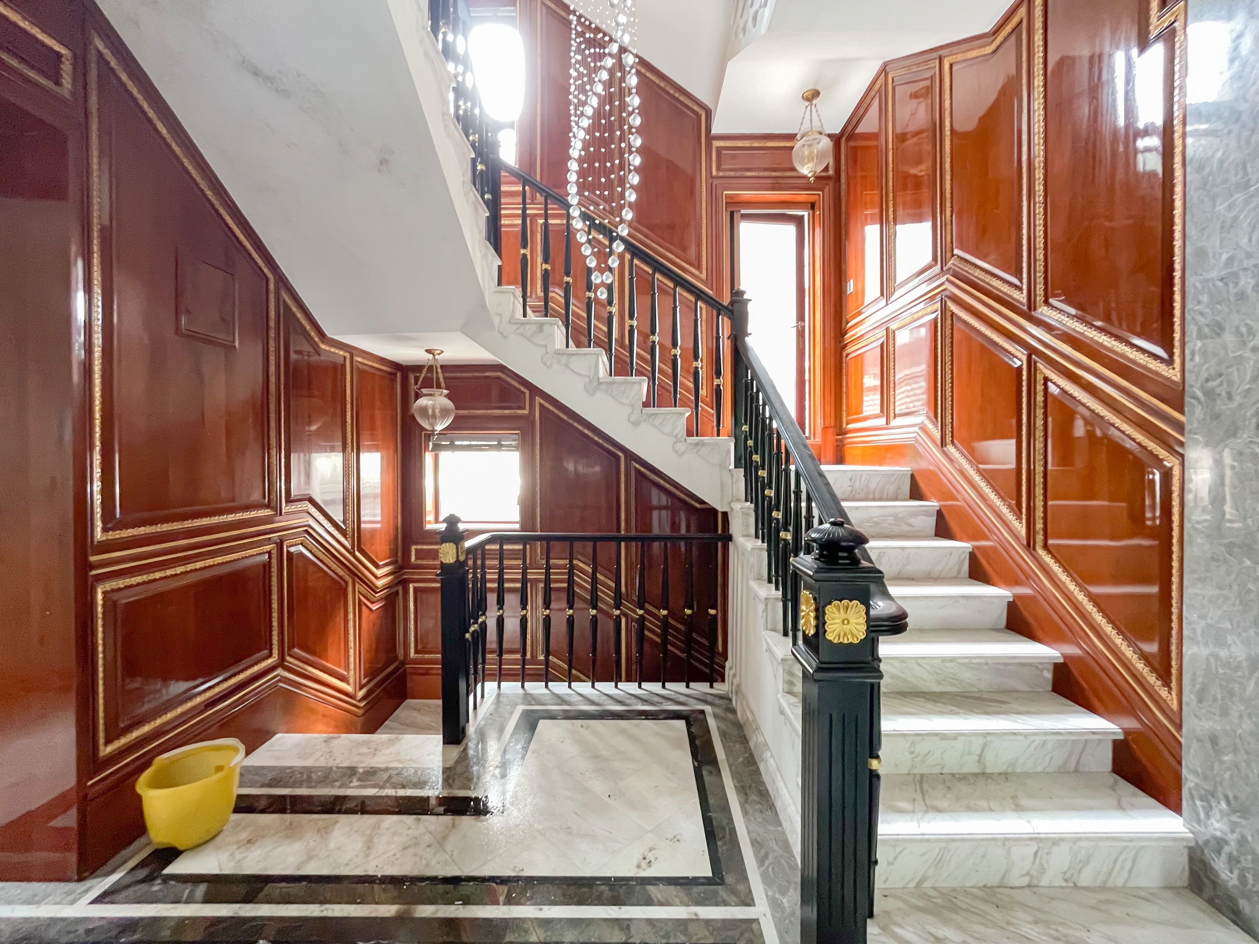 爵世名邸  6室3厅5卫    1100.0万 爵世名邸  6室3厅5卫    1100.0万其他