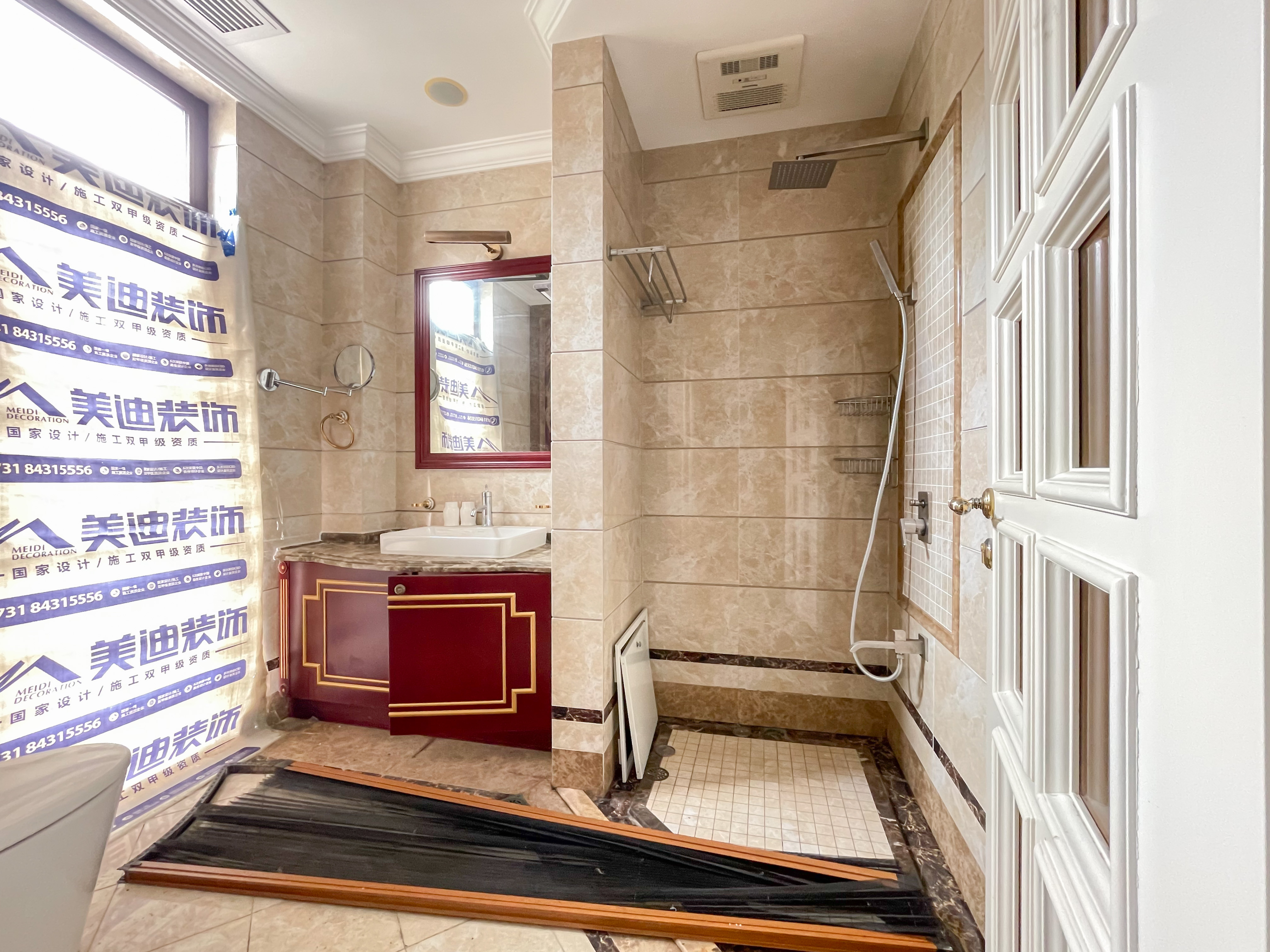 爵世名邸  6室3厅5卫    1100.0万 爵世名邸  6室3厅5卫    1100.0万卫生间