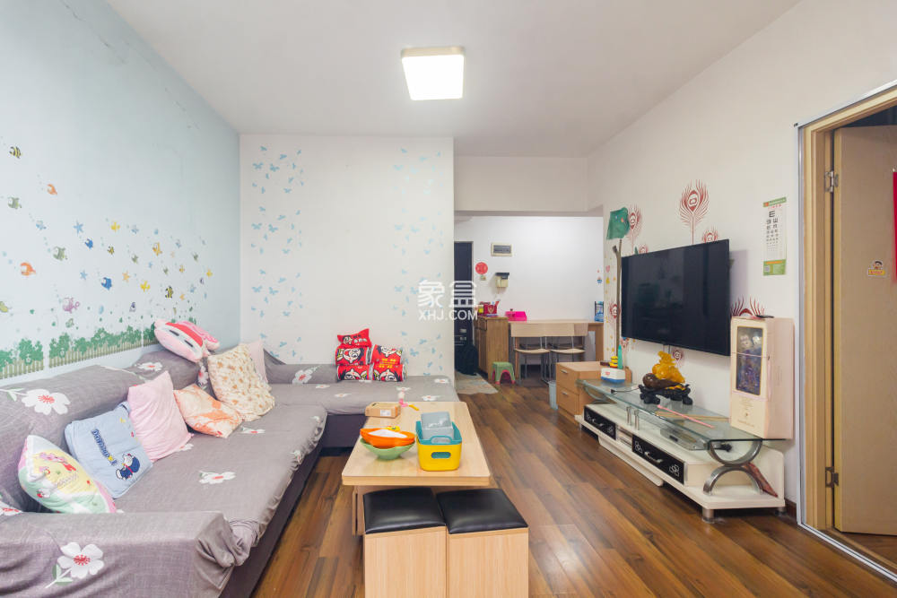 未来蜂巢  3室2厅1卫    52.8万