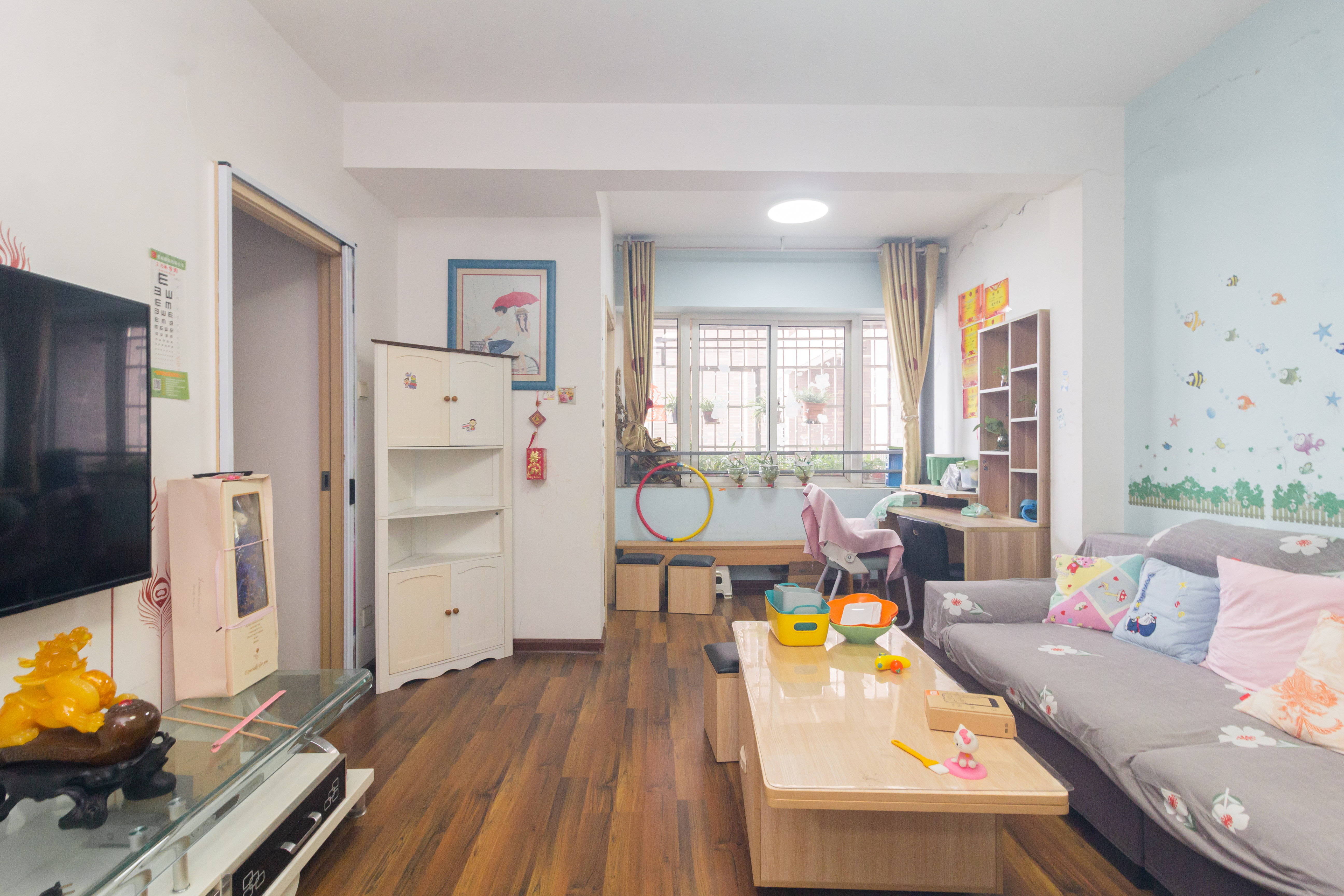 未来蜂巢 3室2厅1卫 52.8万 未来蜂巢 3室2厅1卫 52.8万客厅