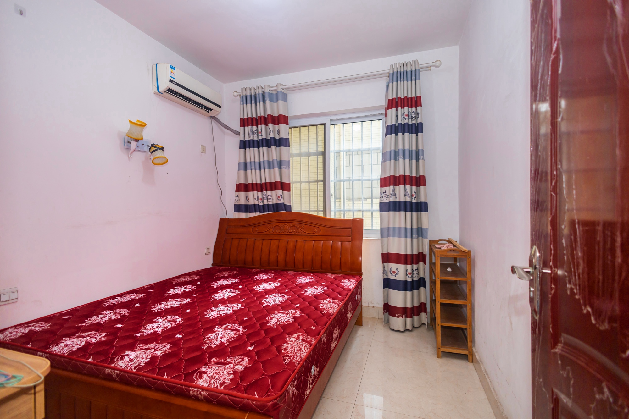 楚天世纪城东苑 3室2厅2卫 83.0万 楚天世纪城东苑 3室2厅2卫 83.0万卧室