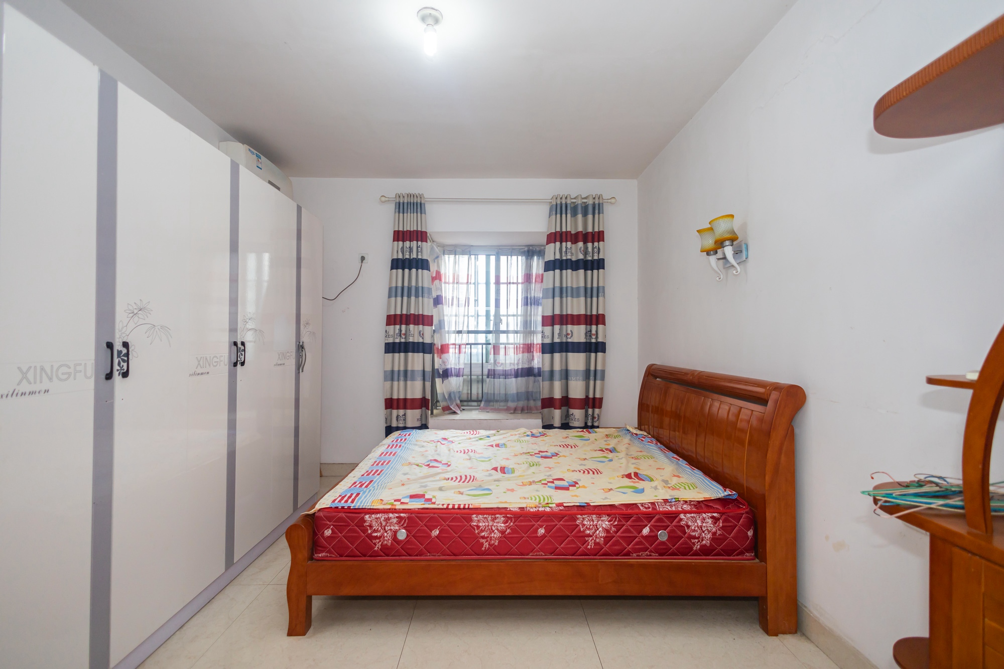 楚天世纪城东苑 3室2厅2卫 83.0万 楚天世纪城东苑 3室2厅2卫 83.0万卧室