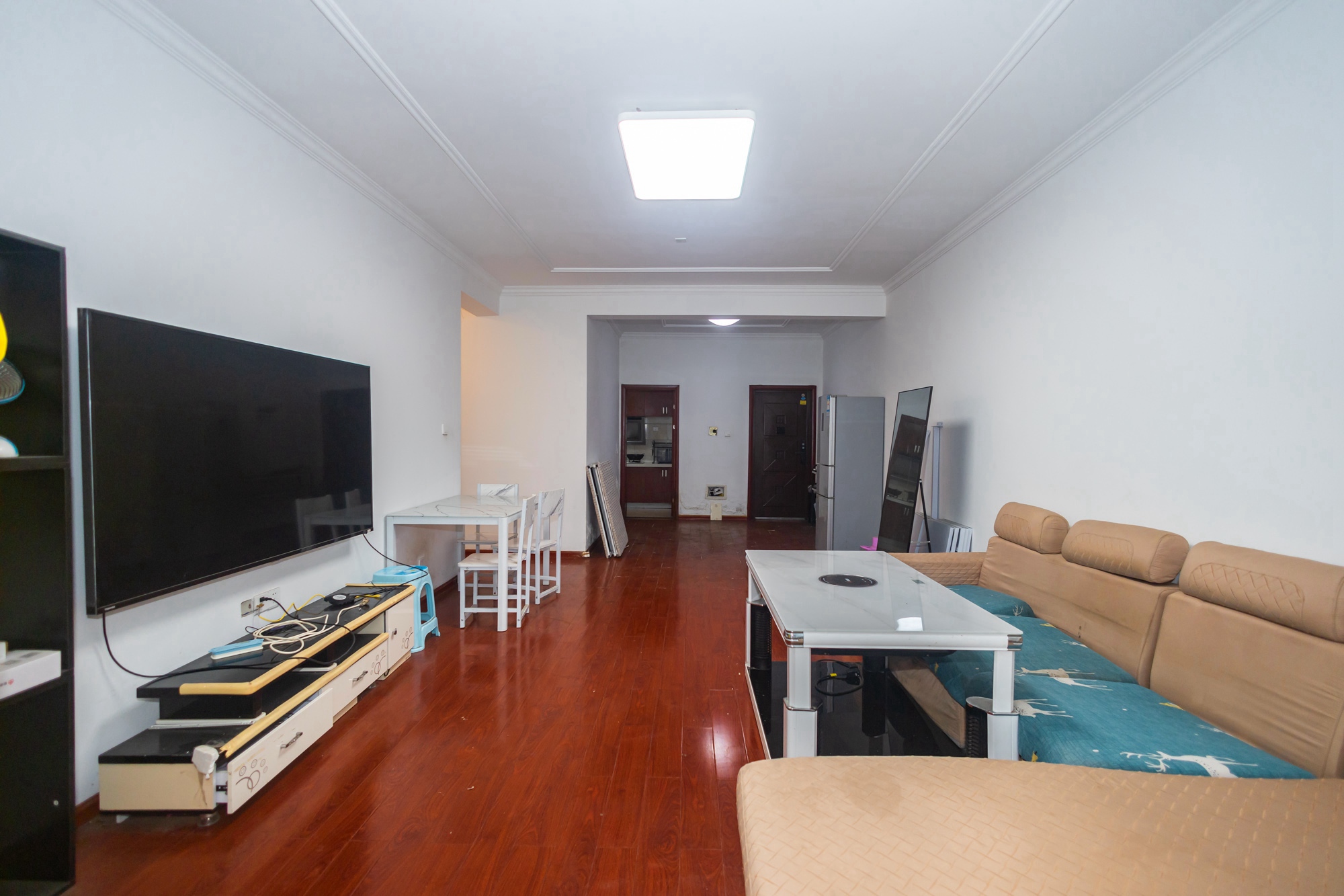 楚天世纪城东苑 3室2厅2卫 67.8万 楚天世纪城东苑 3室2厅2卫 67.8万客厅