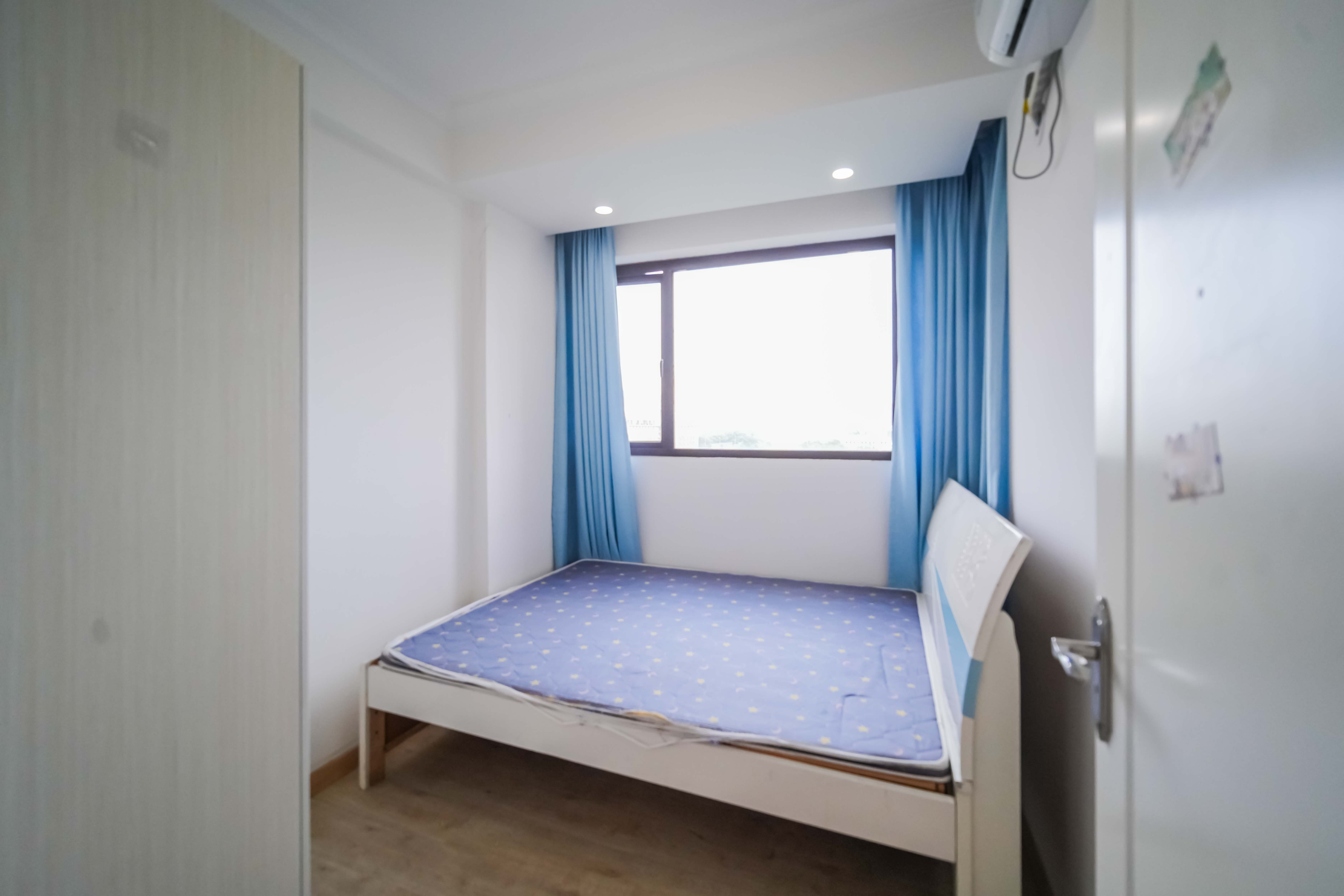 五江天街南区 3室2厅1卫 82.0万 五江天街南区 3室2厅1卫 82.0万卧室