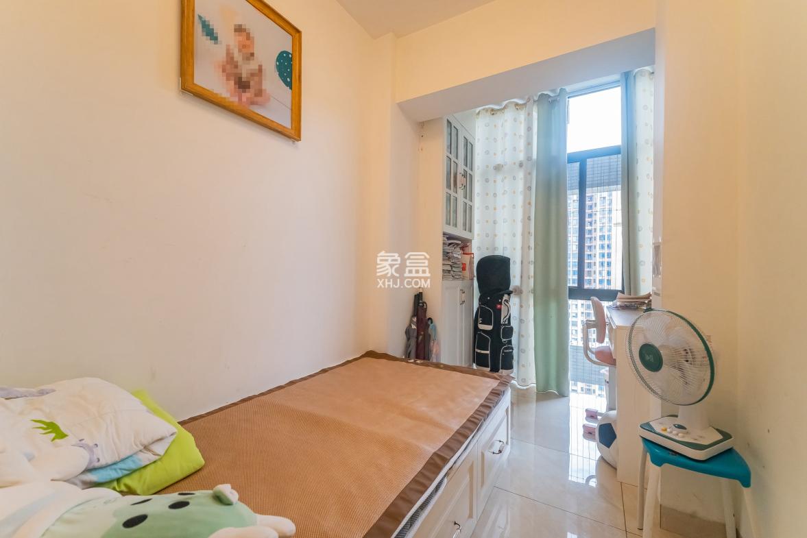 恒基凯旋门一二期  3室2厅1卫    78.8万 恒基凯旋门一二期  3室2厅1卫    78.8万卧室