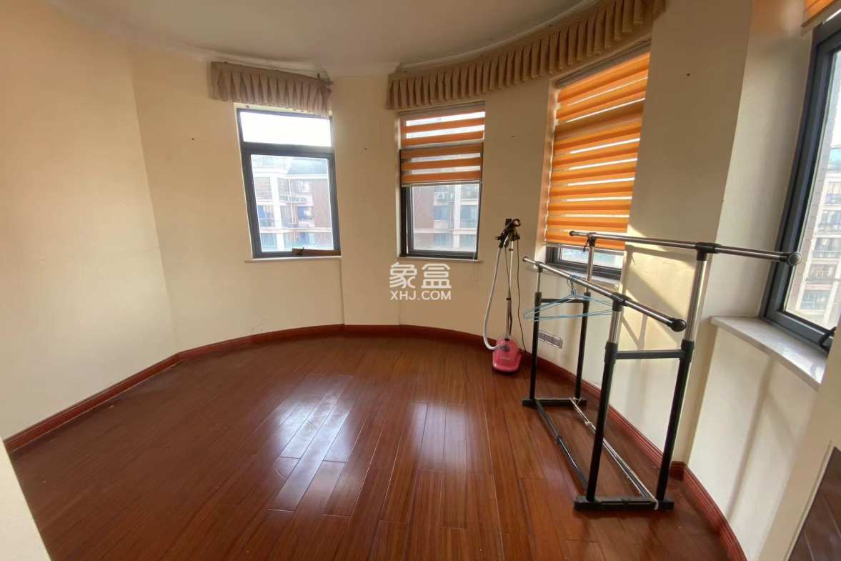 天泉一品 4室2厅2卫 61.0万 天泉一品 4室2厅2卫 61.0万室内图