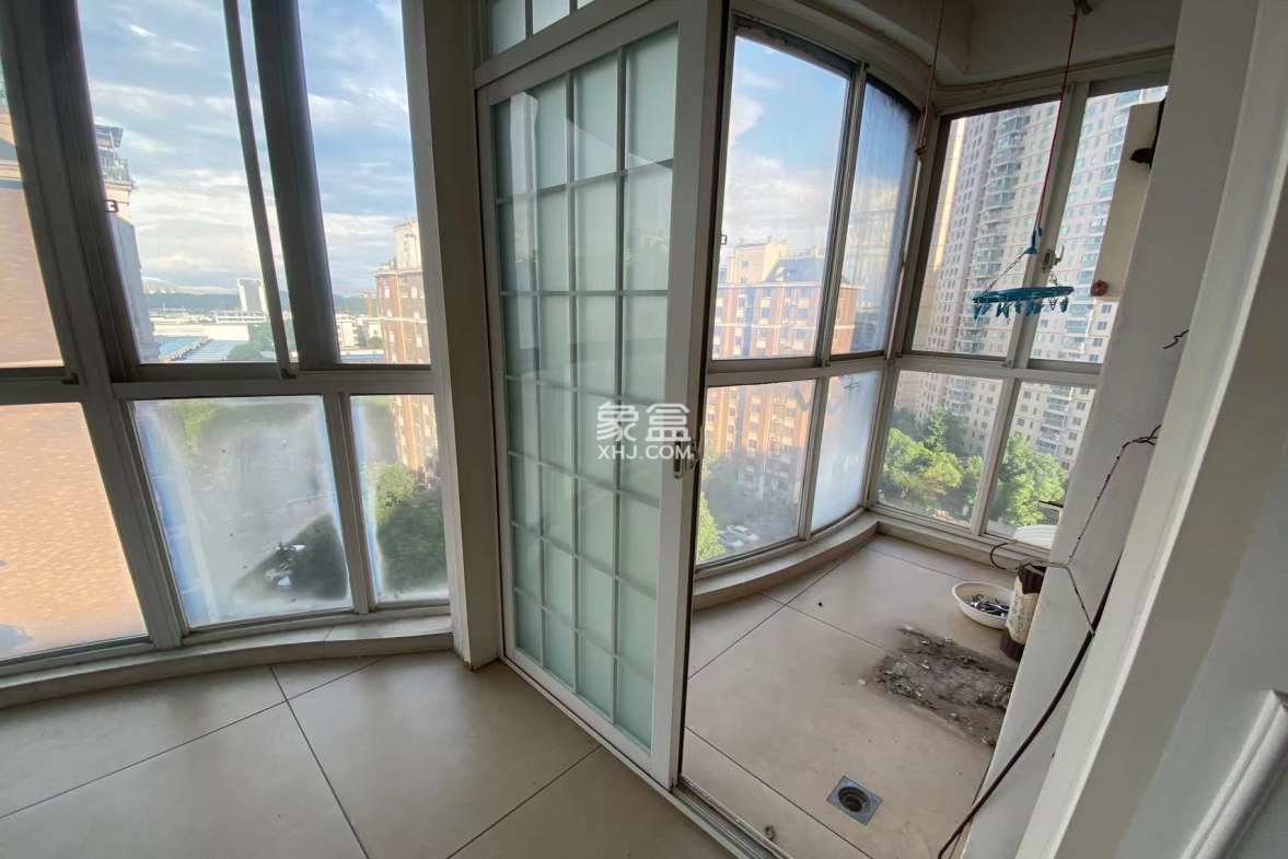 天泉一品 4室2厅2卫 61.0万 天泉一品 4室2厅2卫 61.0万室内图