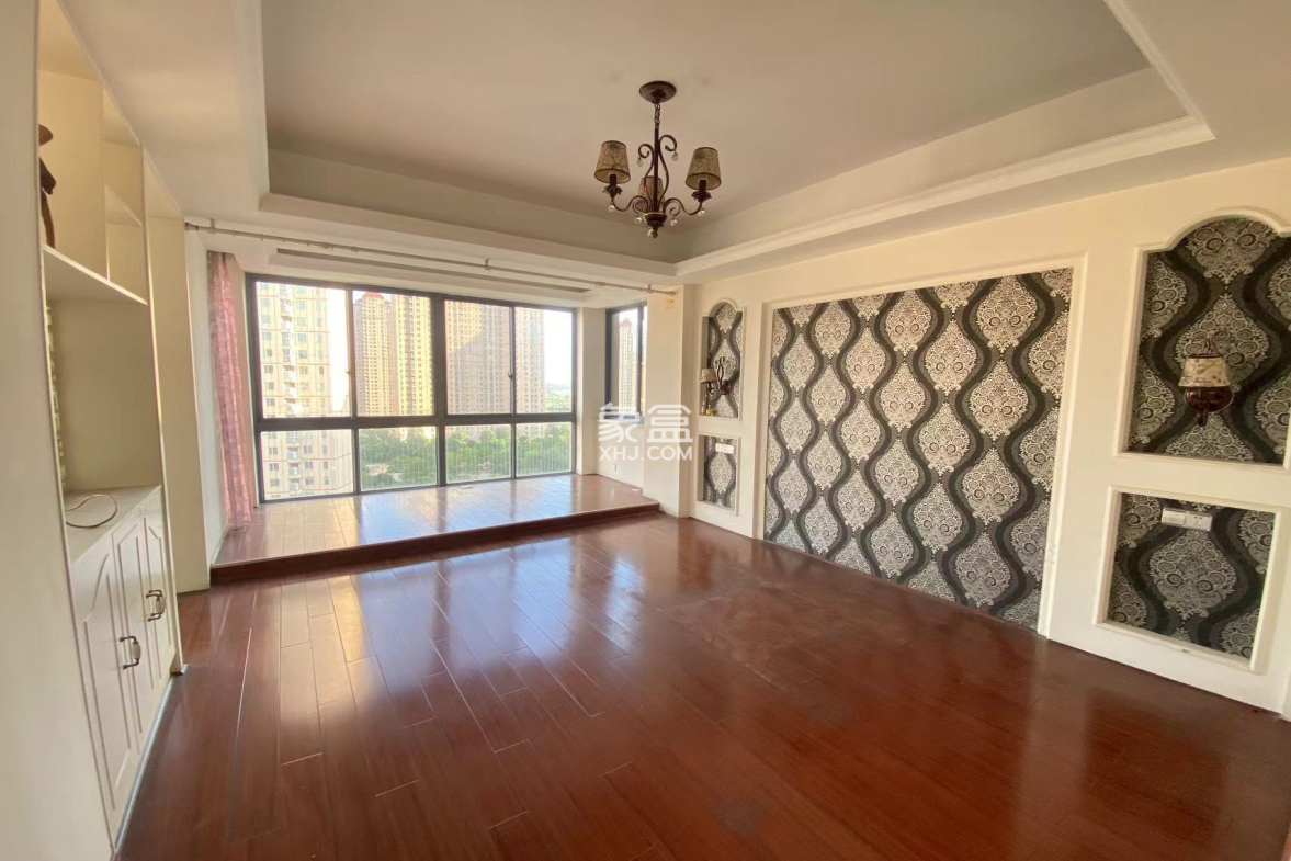 天泉一品 4室2厅2卫 61.0万 天泉一品 4室2厅2卫 61.0万室内图