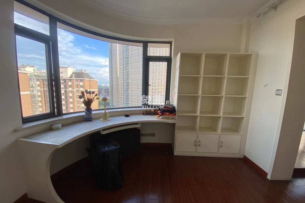 天泉一品 4室2厅2卫 61.0万 天泉一品 4室2厅2卫 61.0万室内图