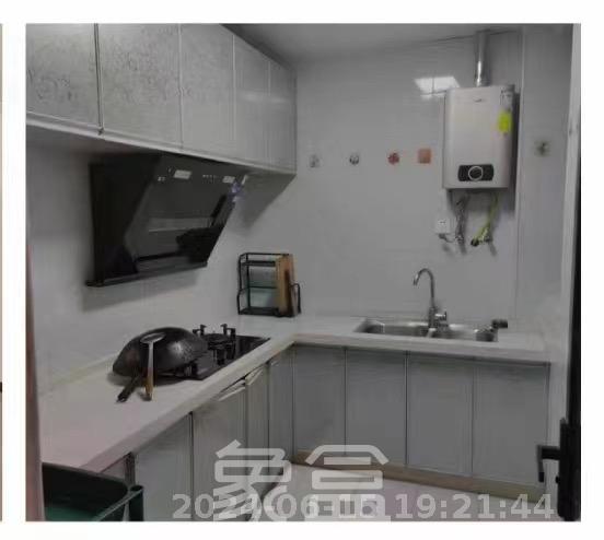 保利东郡  1室0厅0卫   2000.00元/月室内图