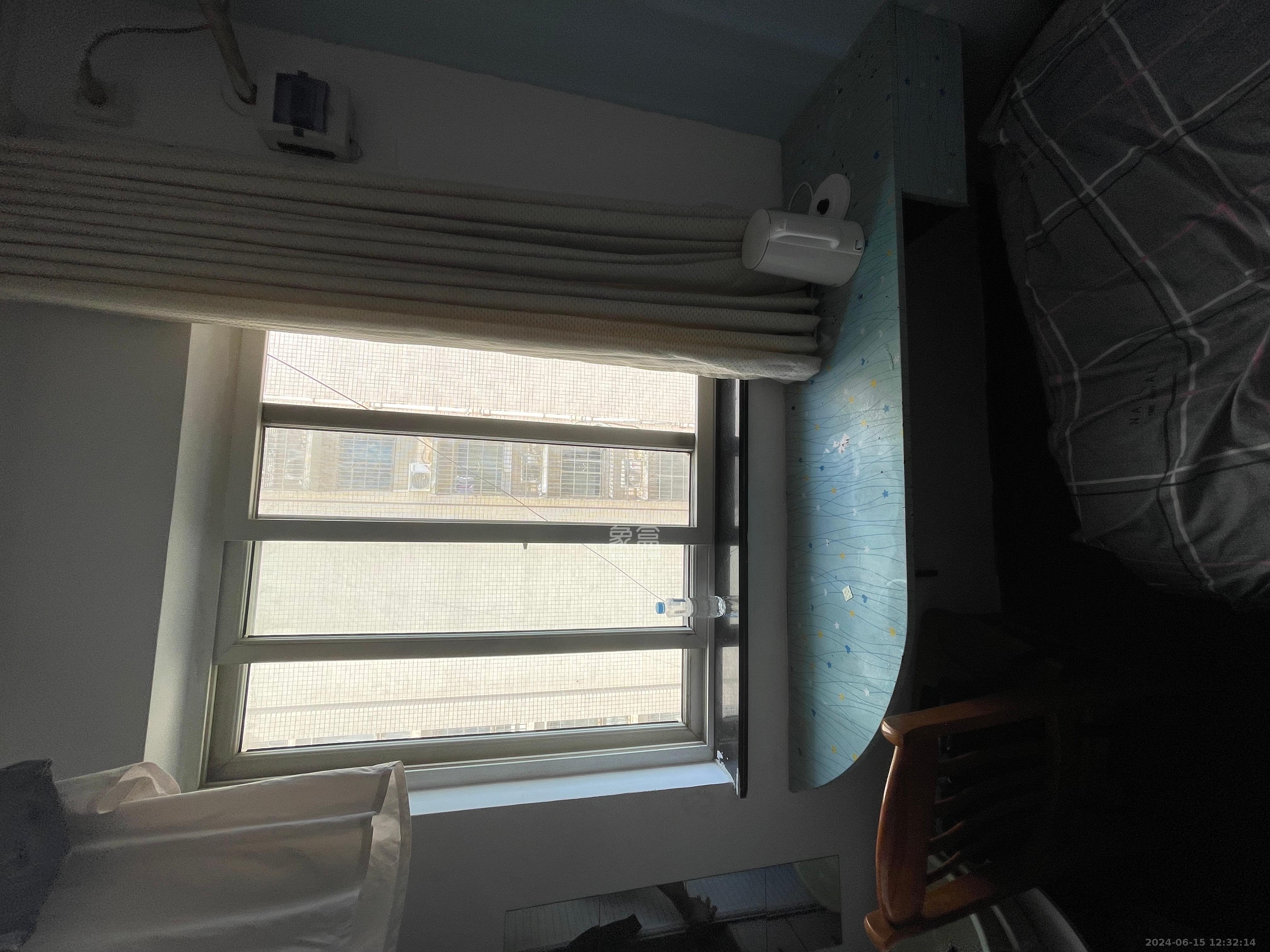 枫林美景  1室1厅1卫    600.0元/月室内图