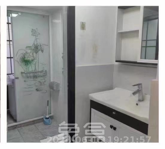 保利东郡  1室0厅0卫   2000.00元/月室内图