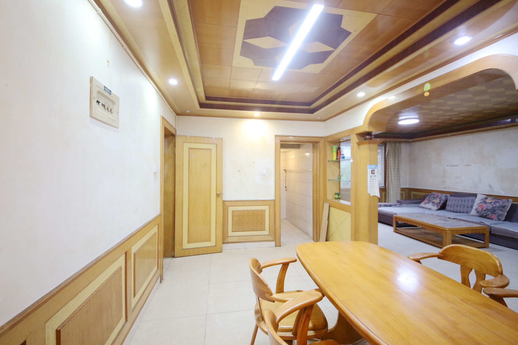 海威大厦  3室2厅1卫   68.00万其他