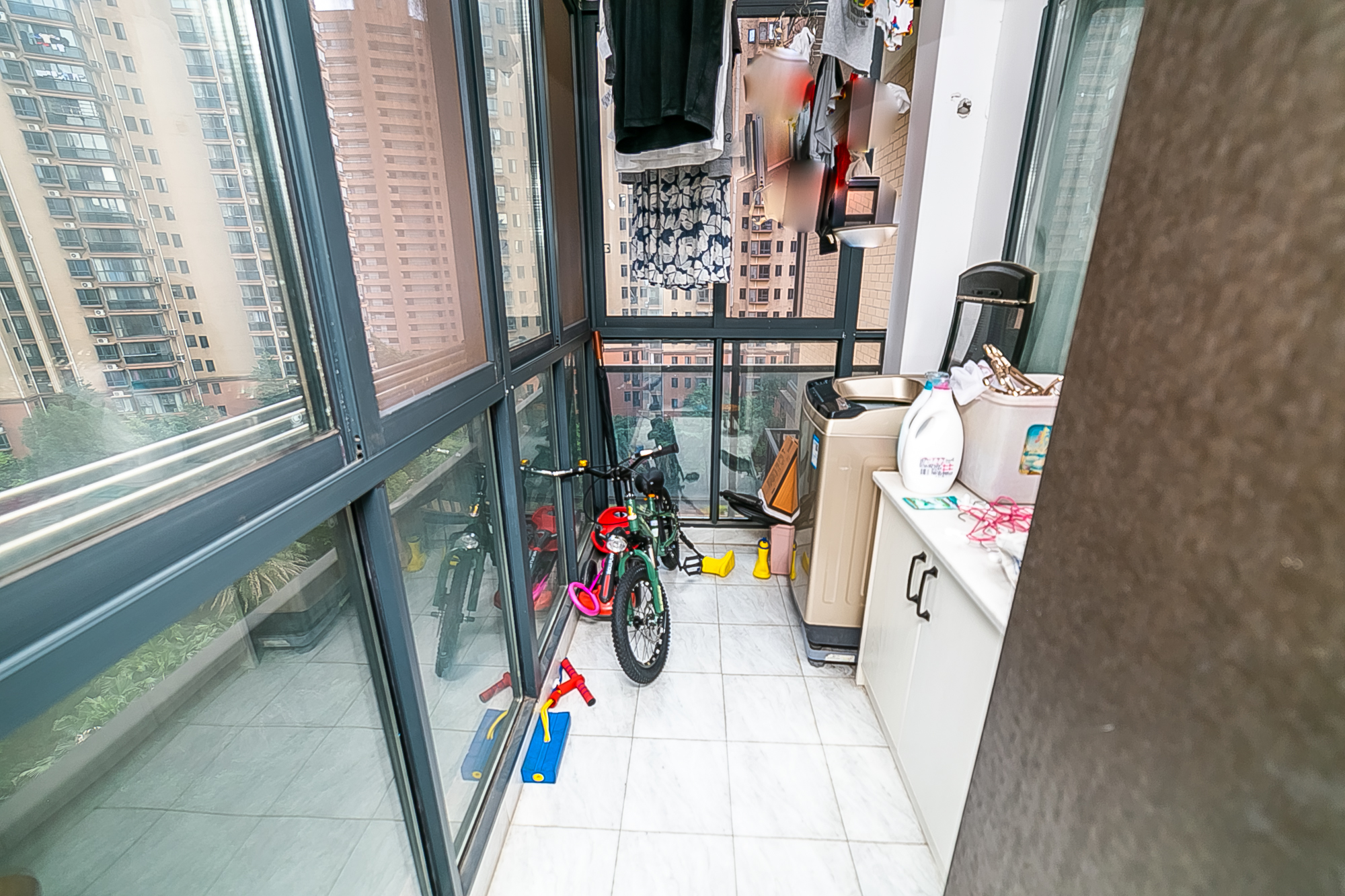 兴威帕克水岸  3室2厅1卫   118.00万其他