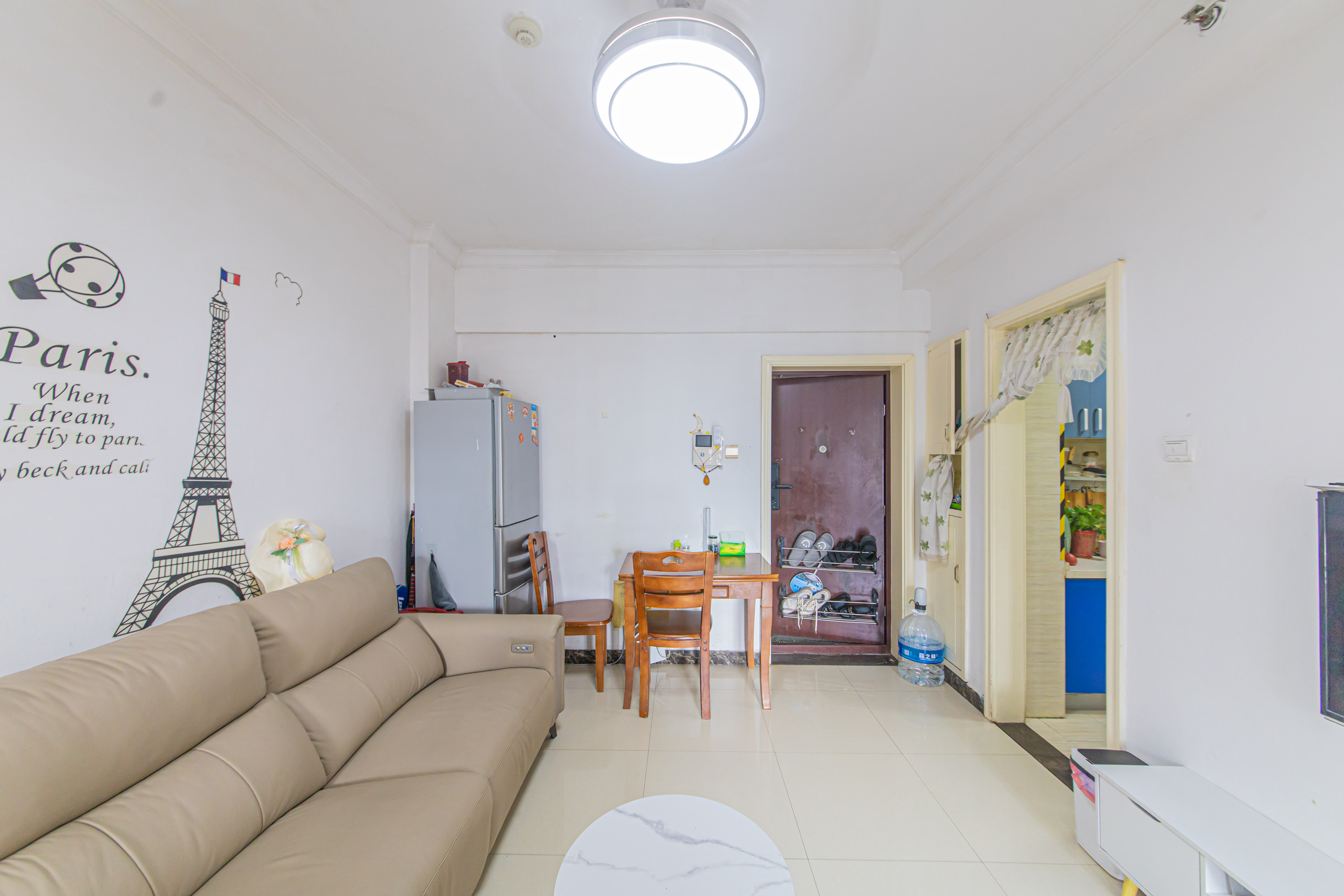 中建芙蓉工社  2室1厅1卫   53.00万客厅