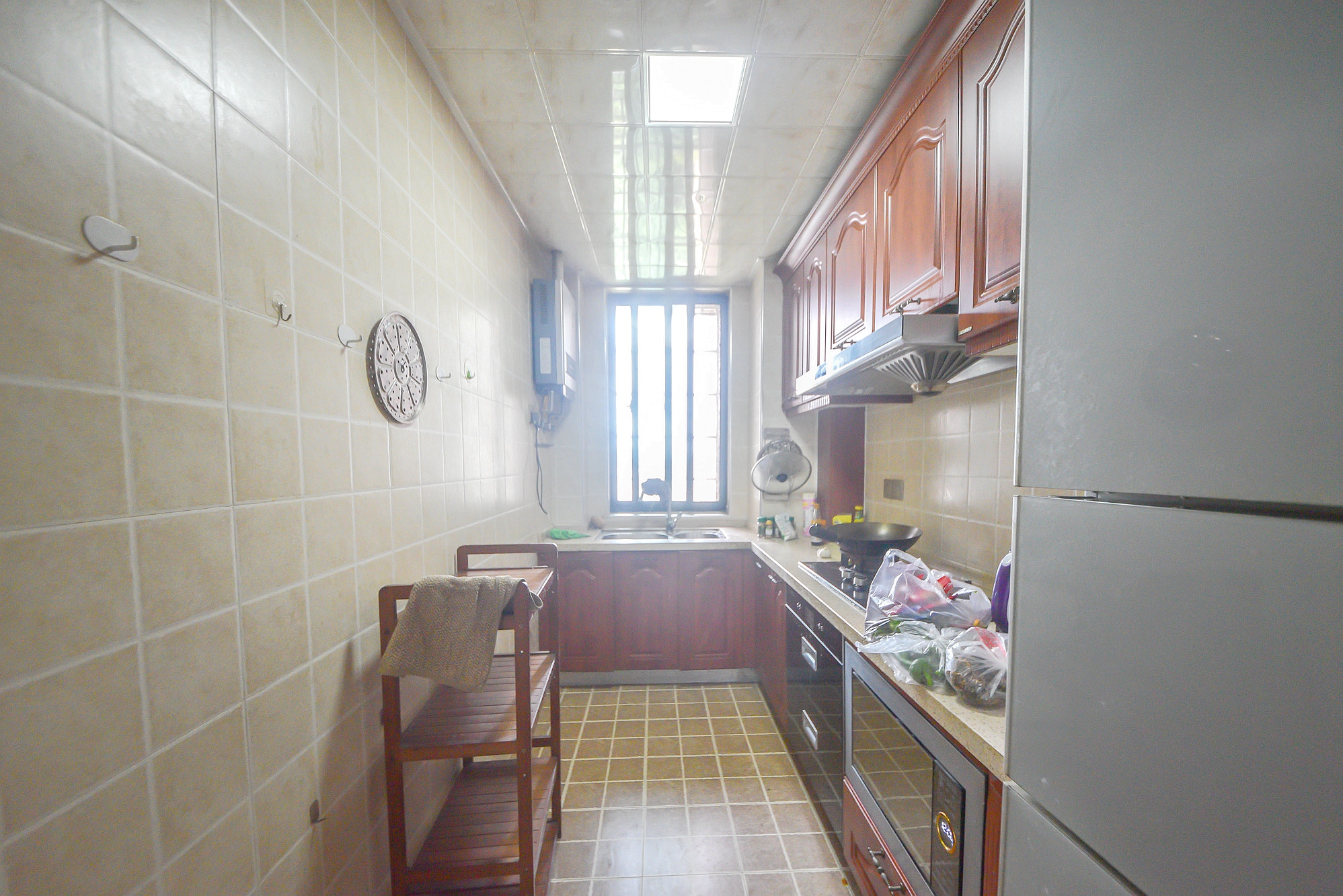 尊邸华庭 4室2厅2卫 120.0万 尊邸华庭 4室2厅2卫 120.0万厨房