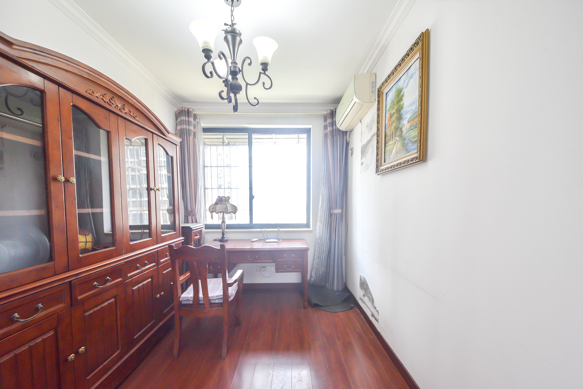 尊邸华庭 4室2厅2卫 120.0万 尊邸华庭 4室2厅2卫 120.0万卧室