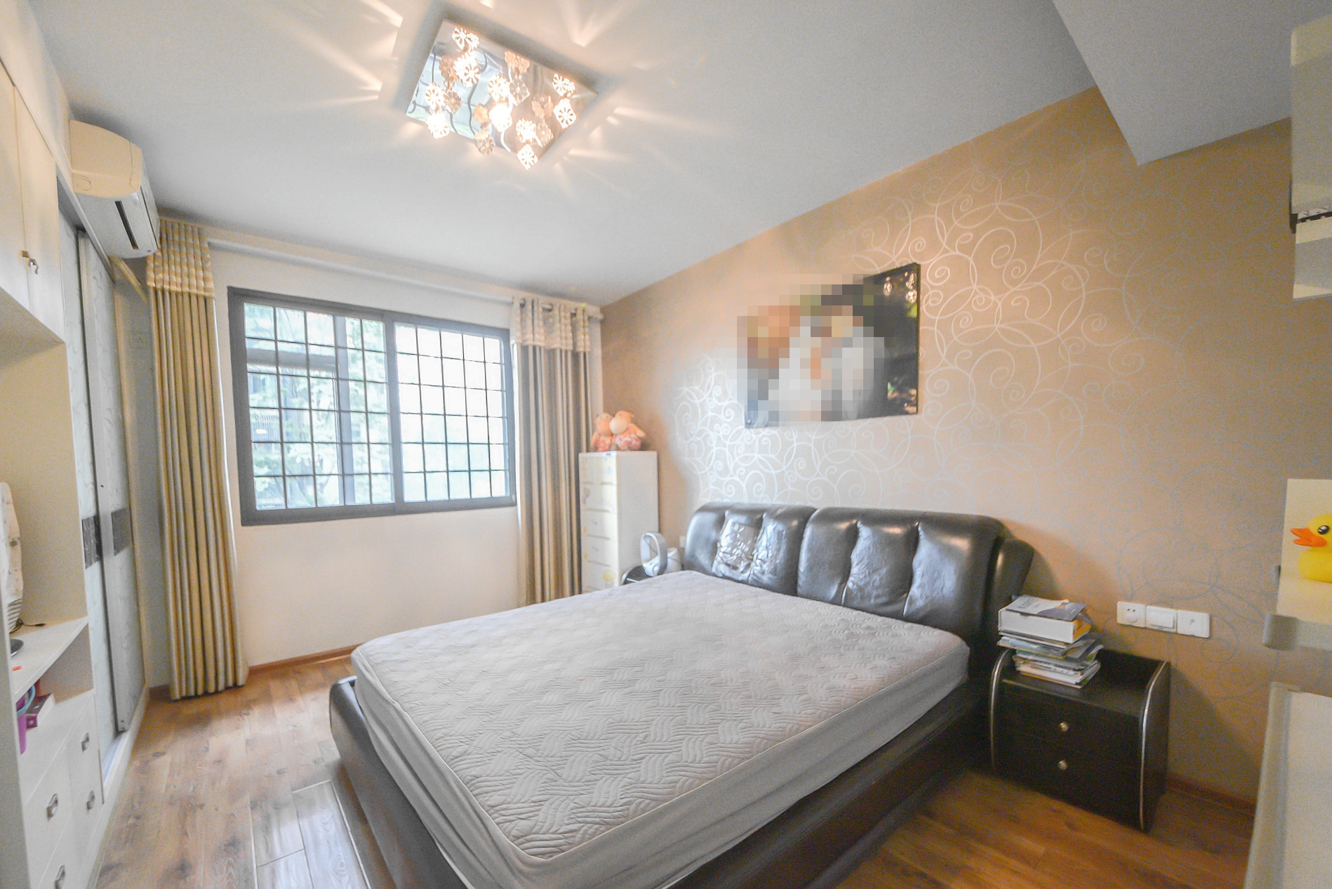 中江佳境天成  3室2厅2卫    125.0万 中江佳境天成  3室2厅2卫    125.0万卧室