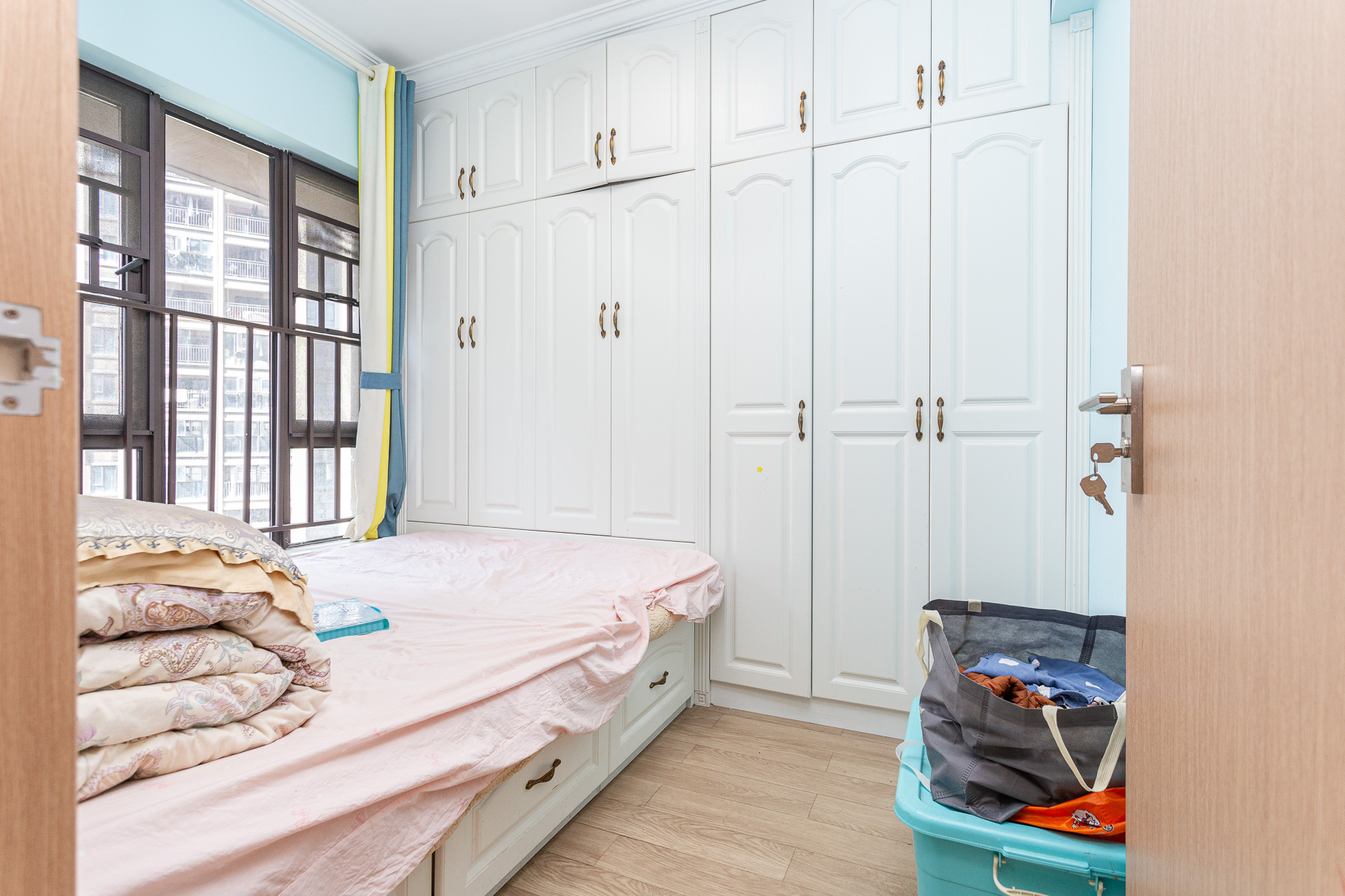 时代倾城二期 4室2厅2卫 107.8万 时代倾城二期 4室2厅2卫 107.8万卧室