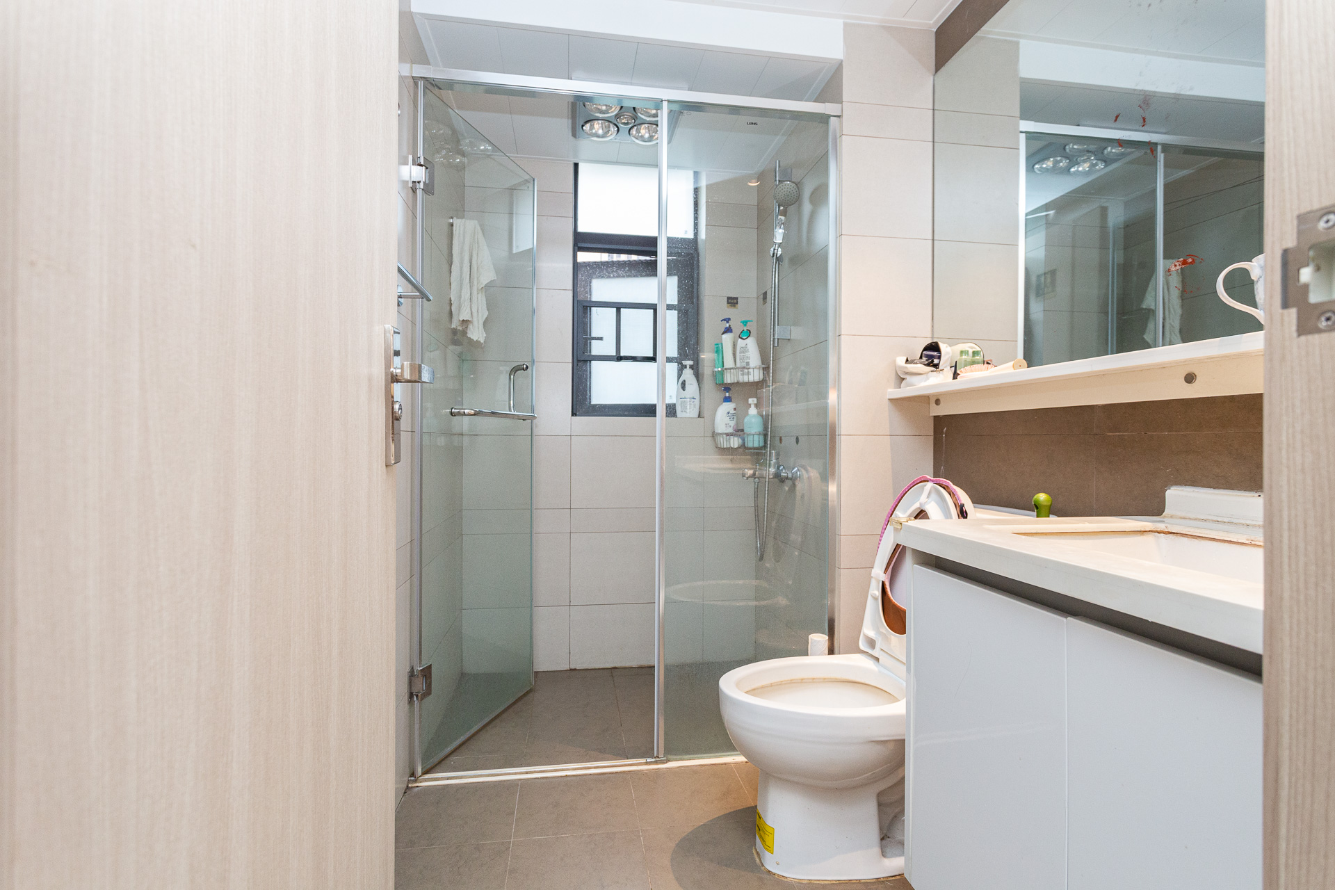 时代倾城三期  4室2厅2卫    108.0万 时代倾城三期  4室2厅2卫    108.0万卫生间