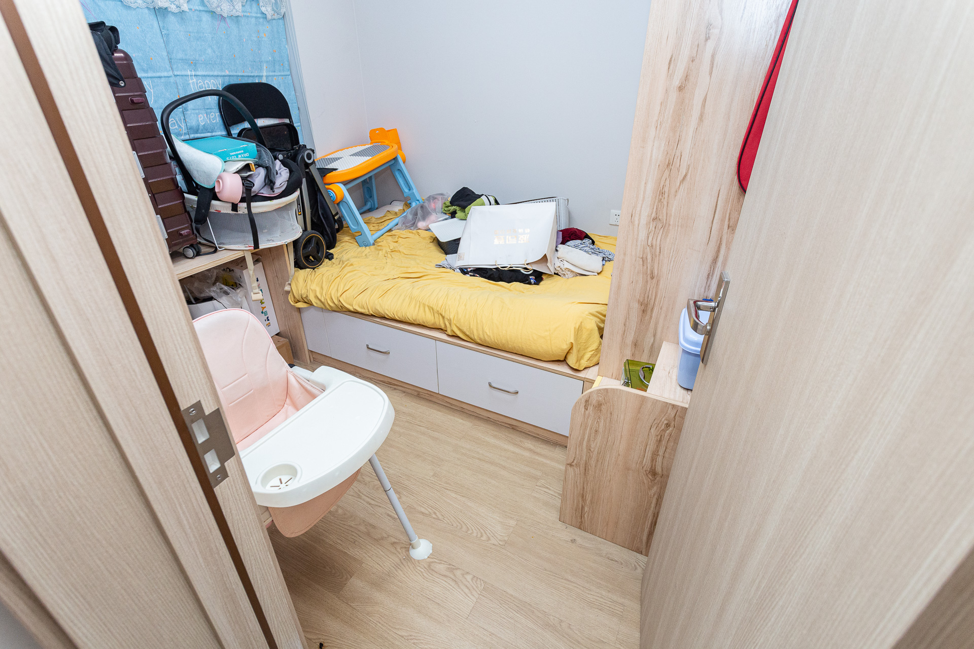 时代倾城三期  4室2厅2卫    108.0万 时代倾城三期  4室2厅2卫    108.0万卧室