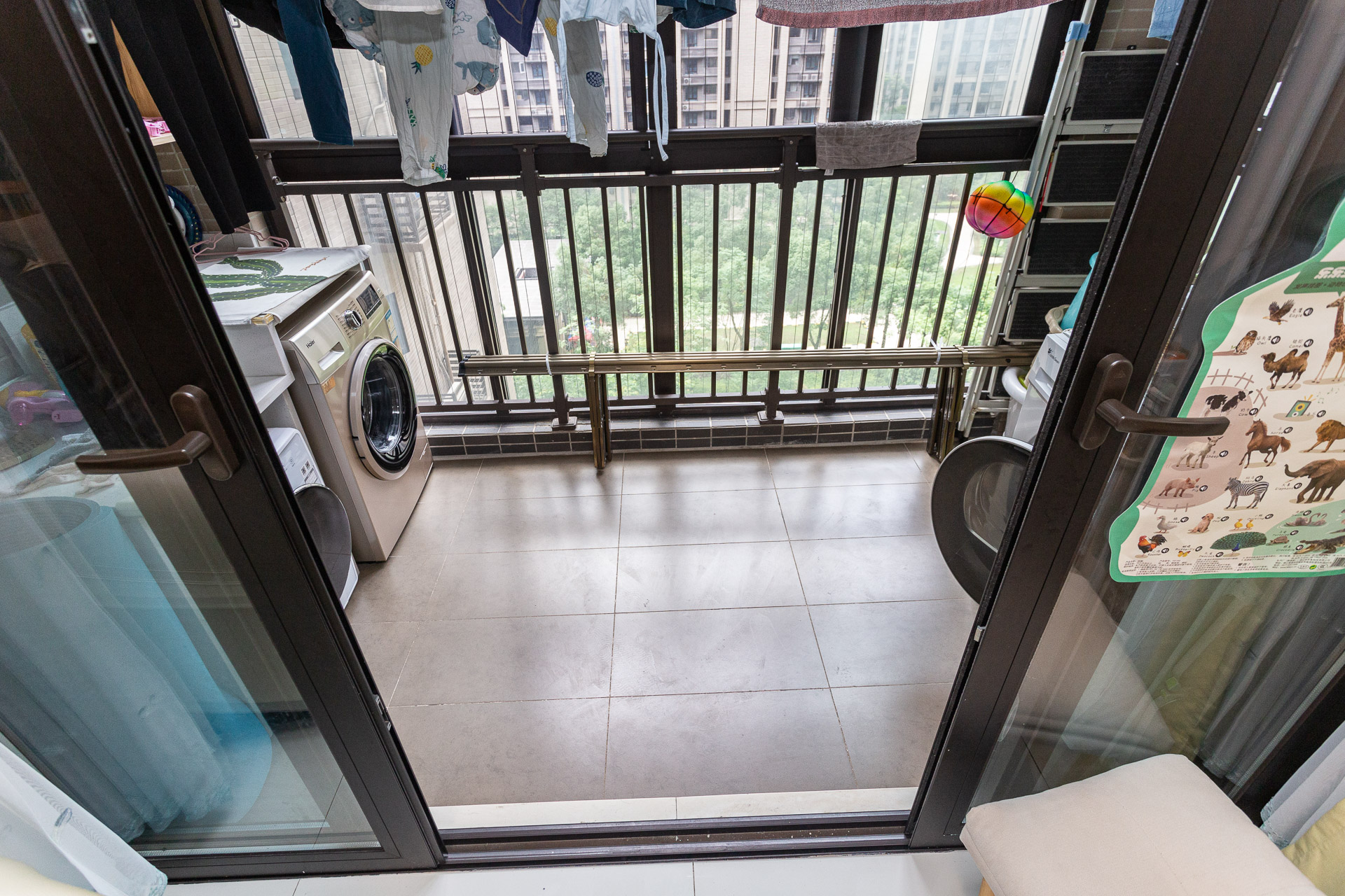 时代倾城三期  4室2厅2卫    108.0万 时代倾城三期  4室2厅2卫    108.0万阳台