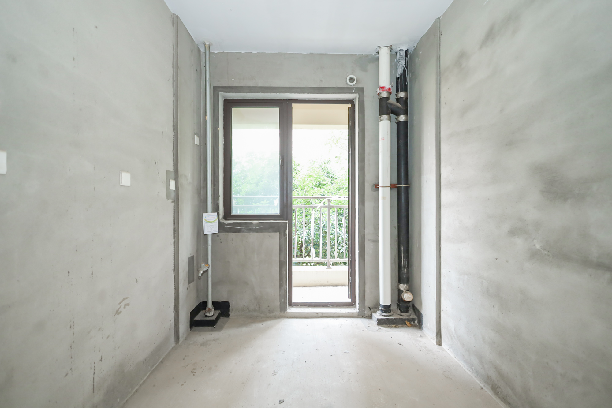 保利西海岸B区  4室2厅2卫    178.0万 保利西海岸B区  4室2厅2卫    178.0万厨房