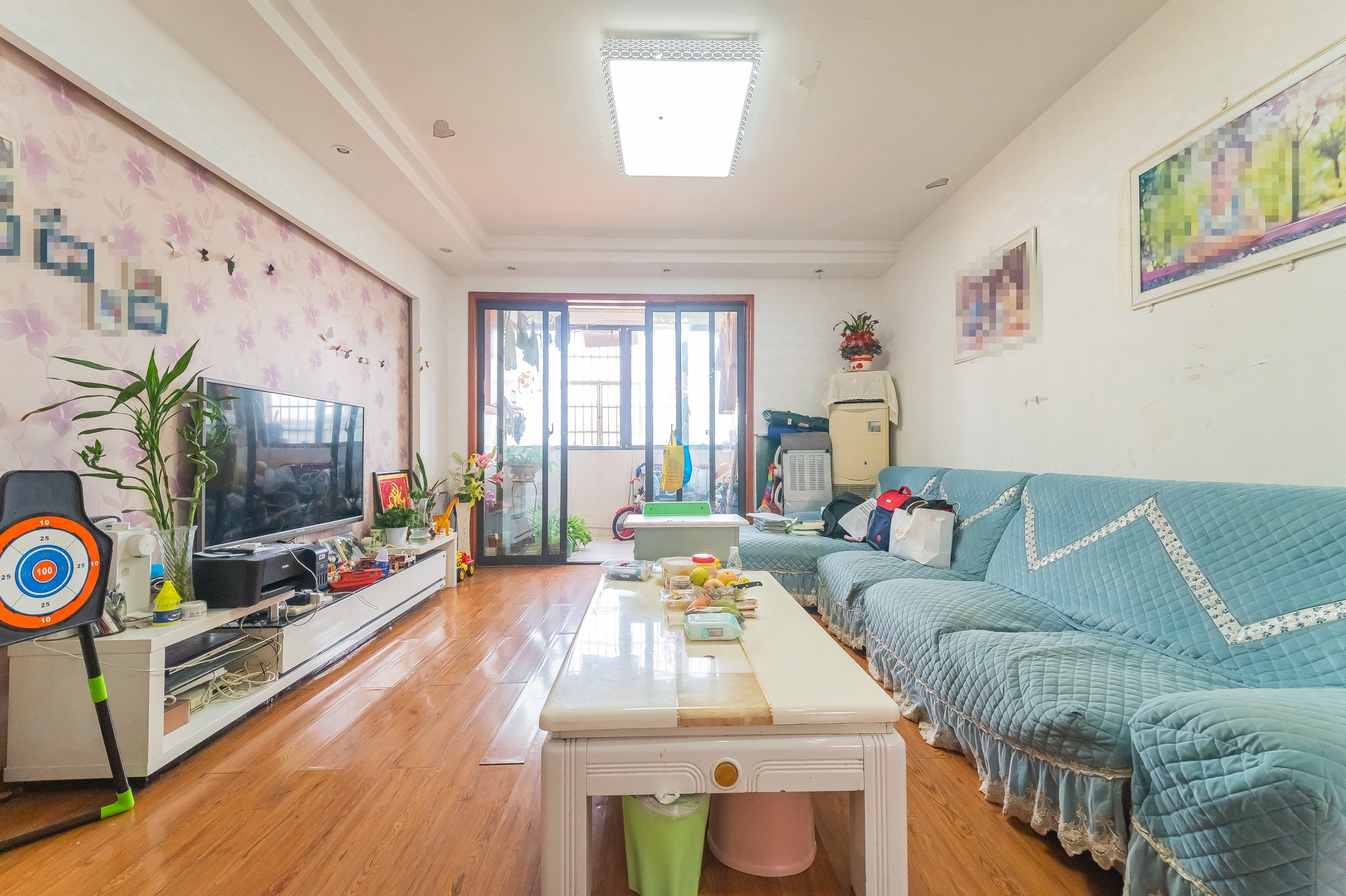 幸福里润城(幸福里二期)  3室2厅2卫    73.8万 幸福里润城(幸福里二期)  3室2厅2卫    73.8万客厅