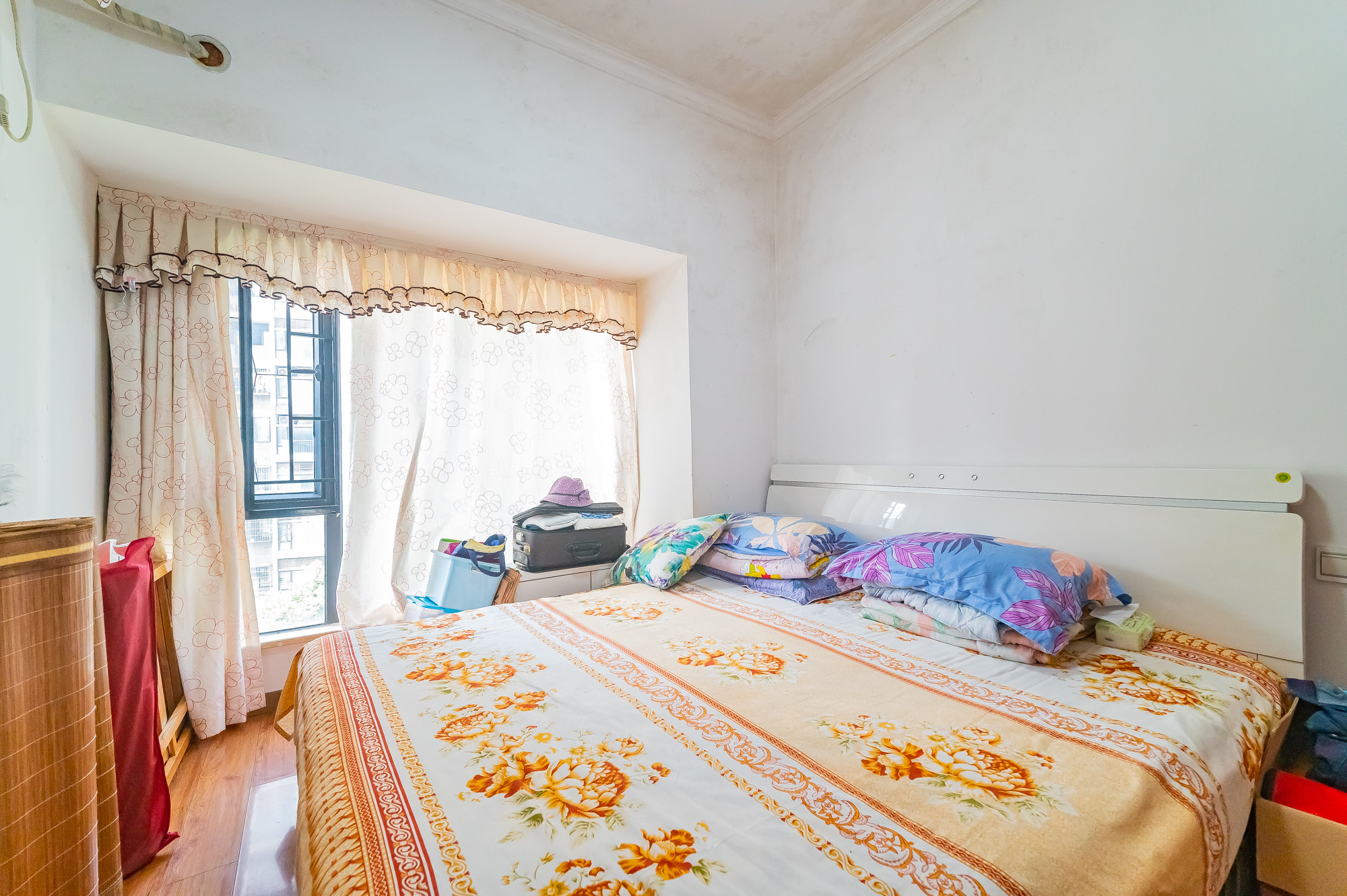 幸福里润城(幸福里二期)  3室2厅2卫    73.8万 幸福里润城(幸福里二期)  3室2厅2卫    73.8万卧室