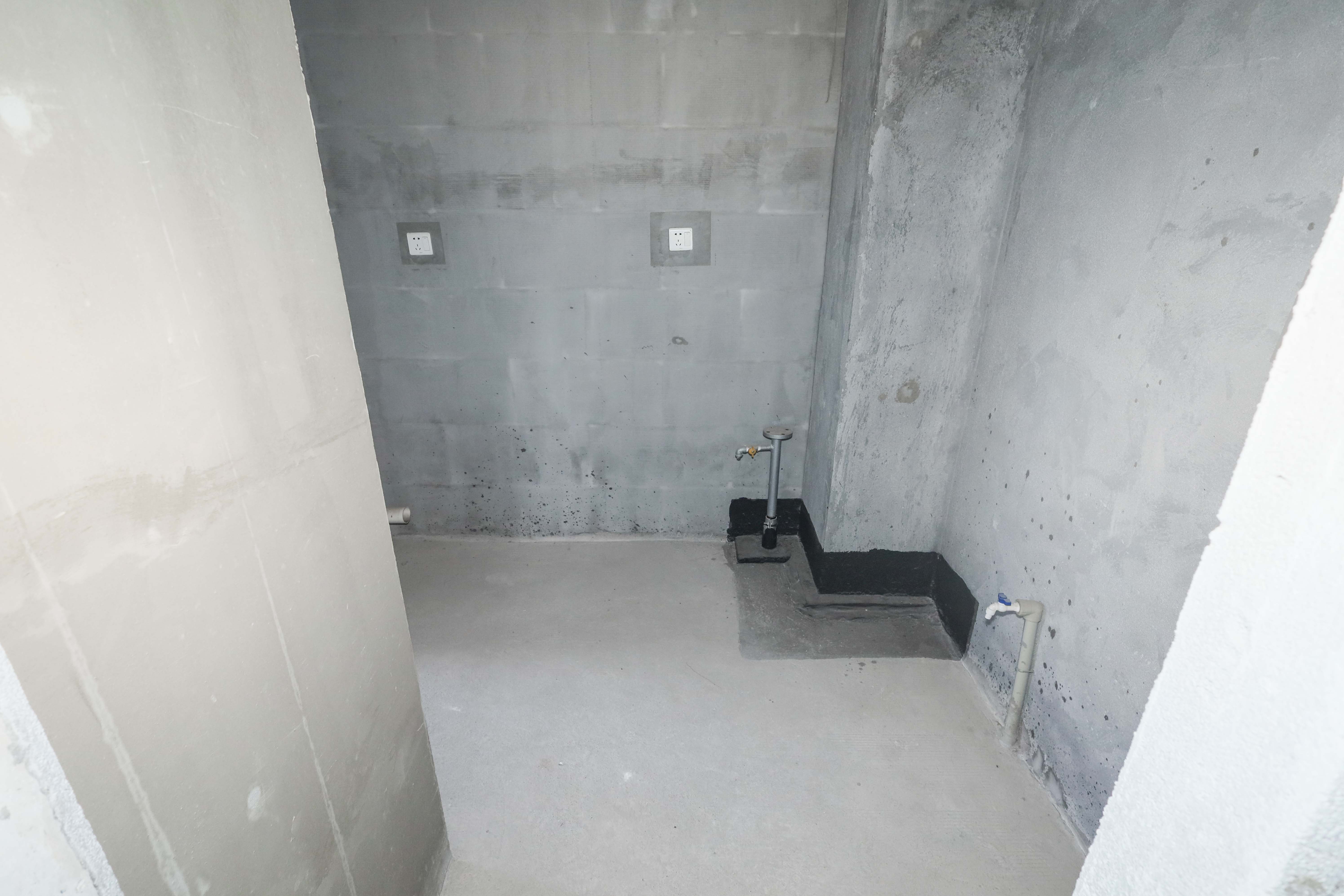 中国铁建梅溪青秀三期  4室2厅2卫    160.0万厨房
