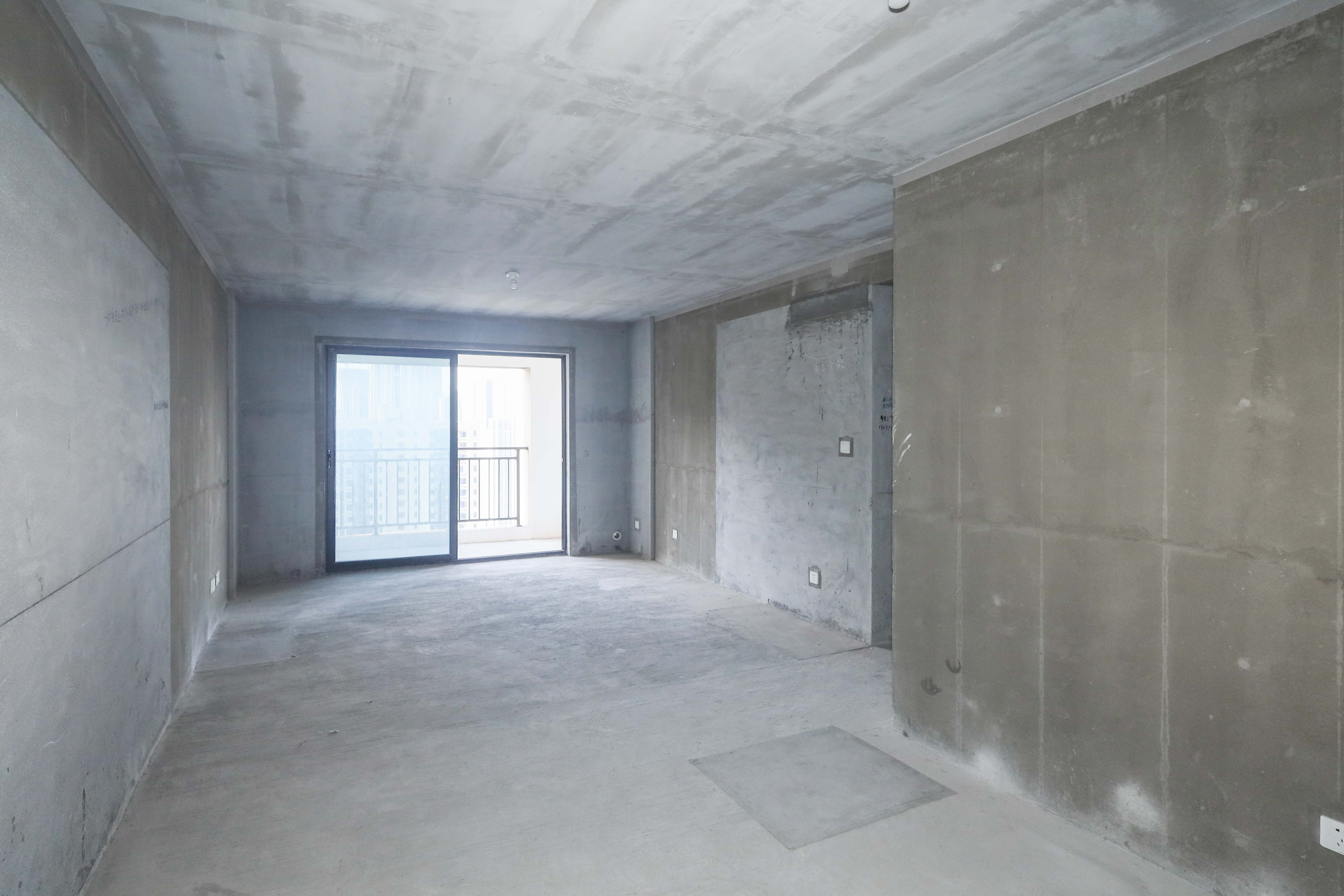 中国铁建梅溪青秀三期  4室2厅2卫    160.0万客厅