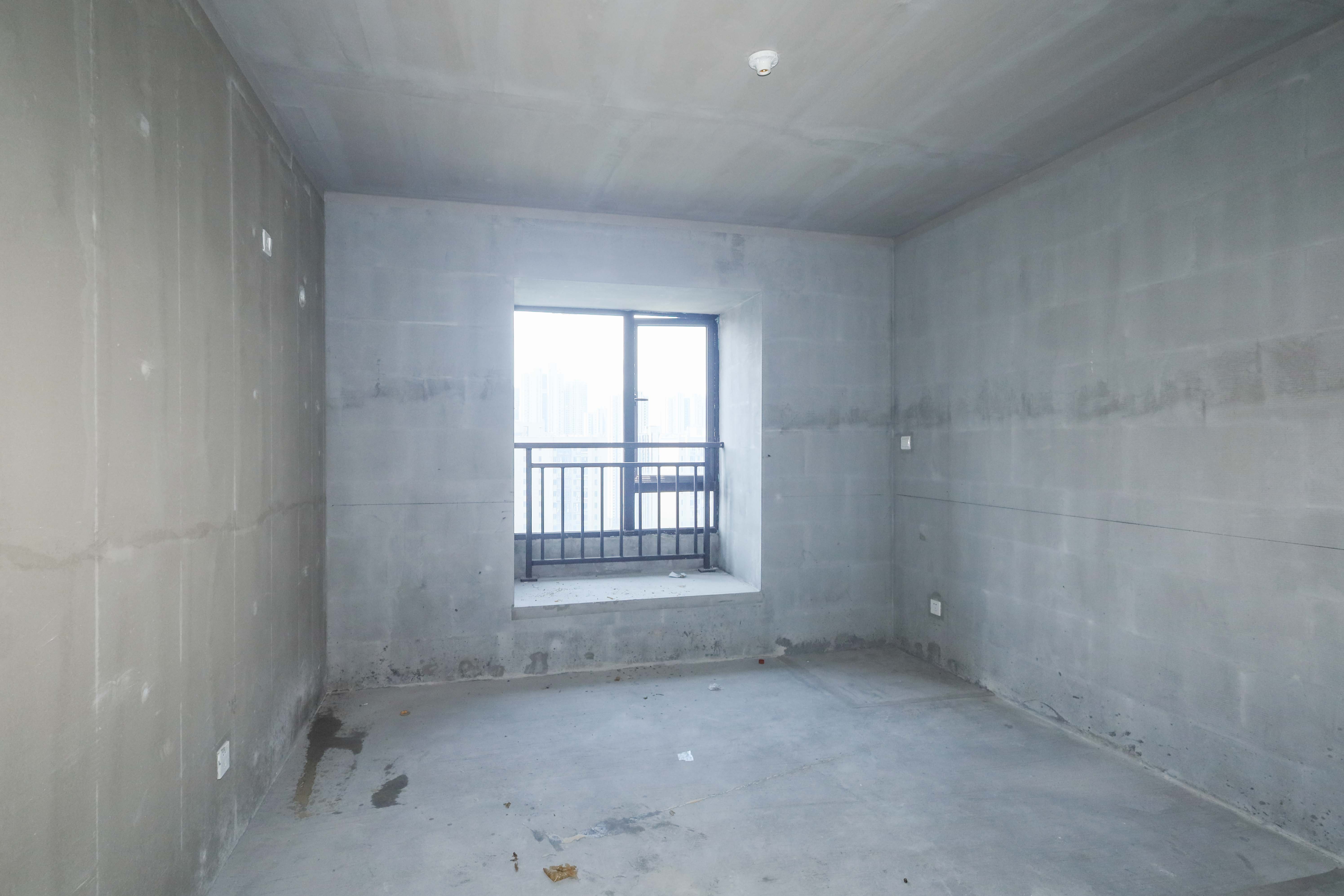 中国铁建梅溪青秀三期  4室2厅2卫    160.0万卧室
