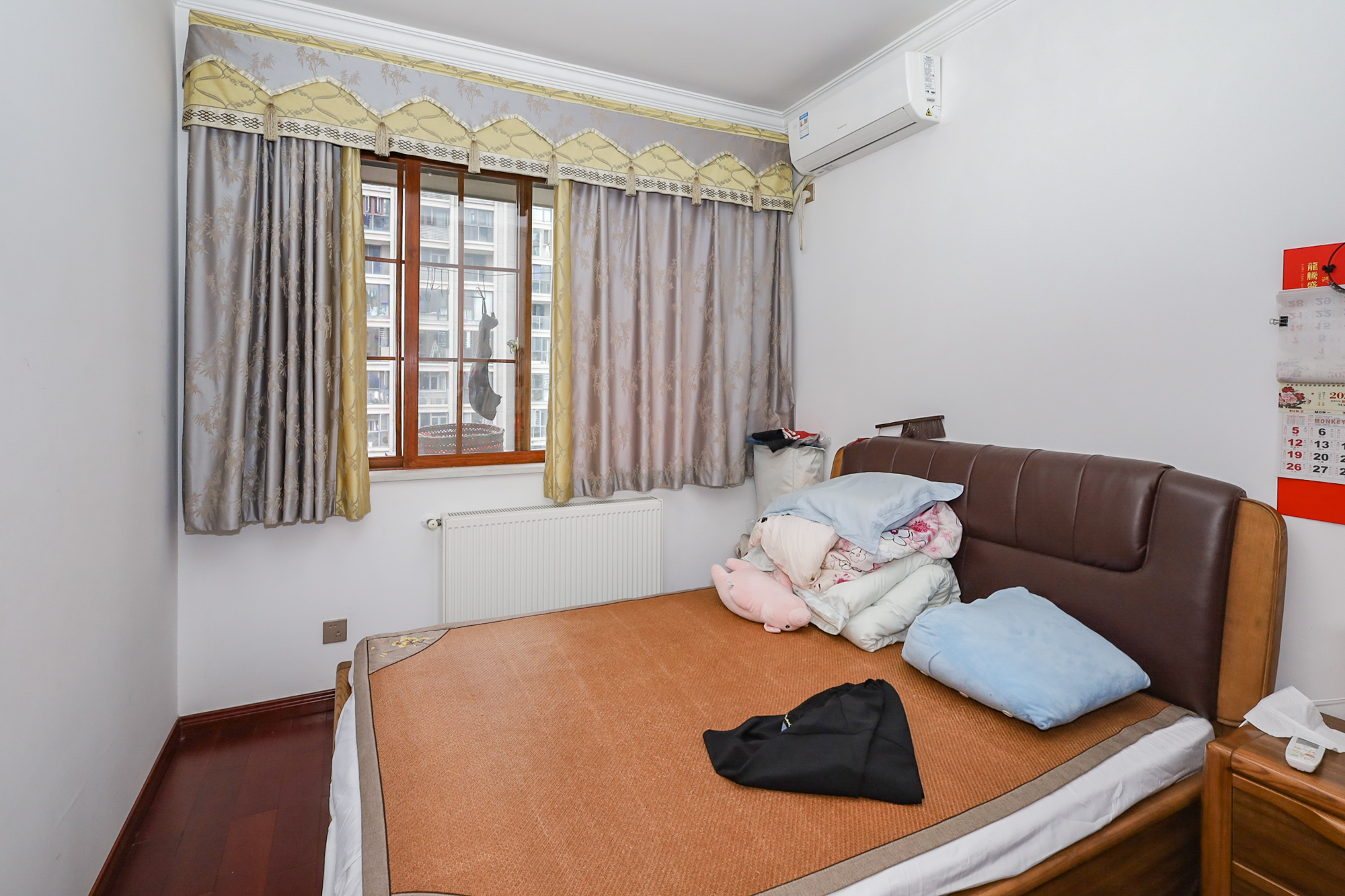 八方小区C区 4室2厅2卫 480.0万 八方小区C区 4室2厅2卫 480.0万卧室