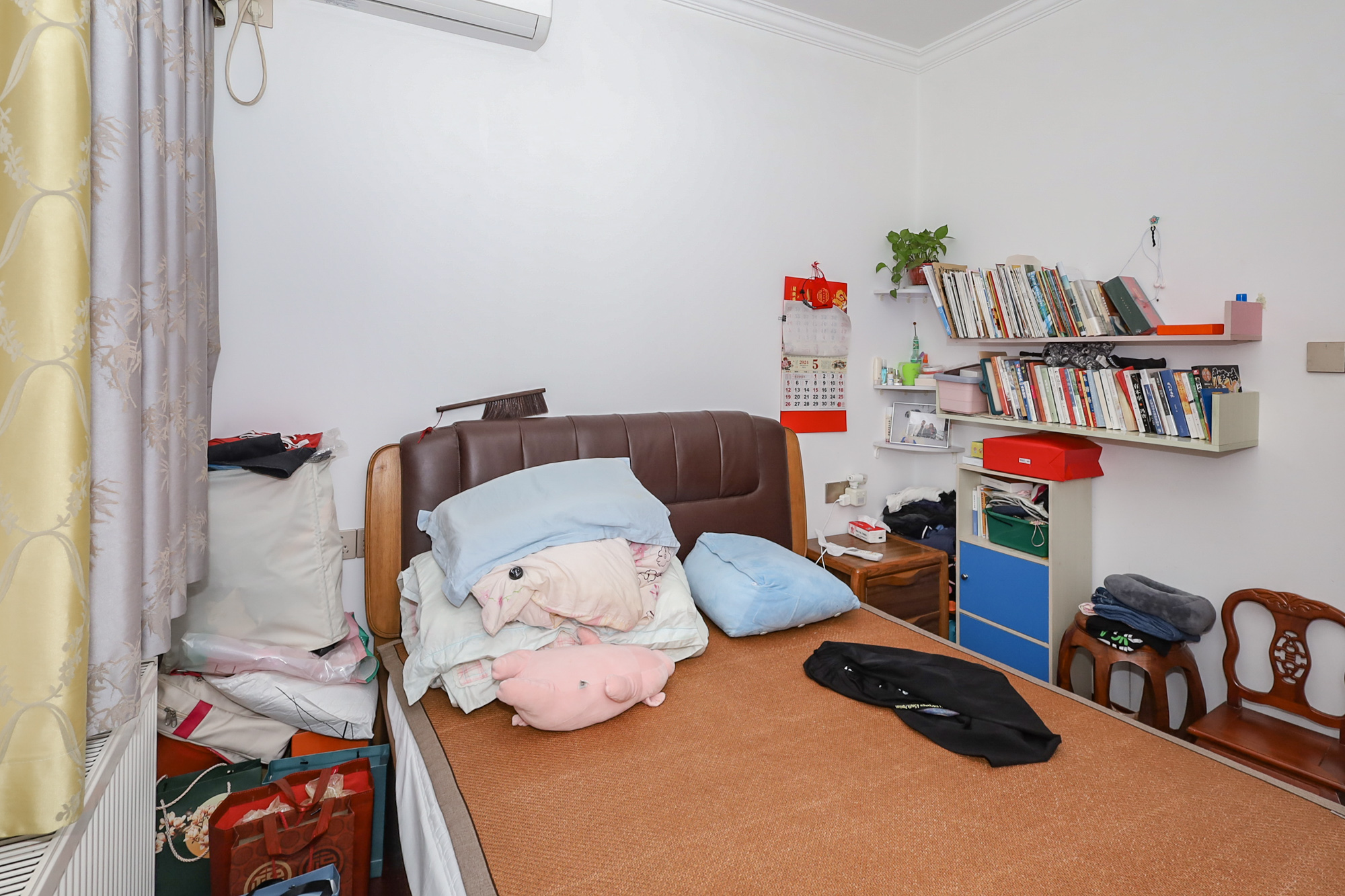 八方小区C区 4室2厅2卫 480.0万 八方小区C区 4室2厅2卫 480.0万卧室