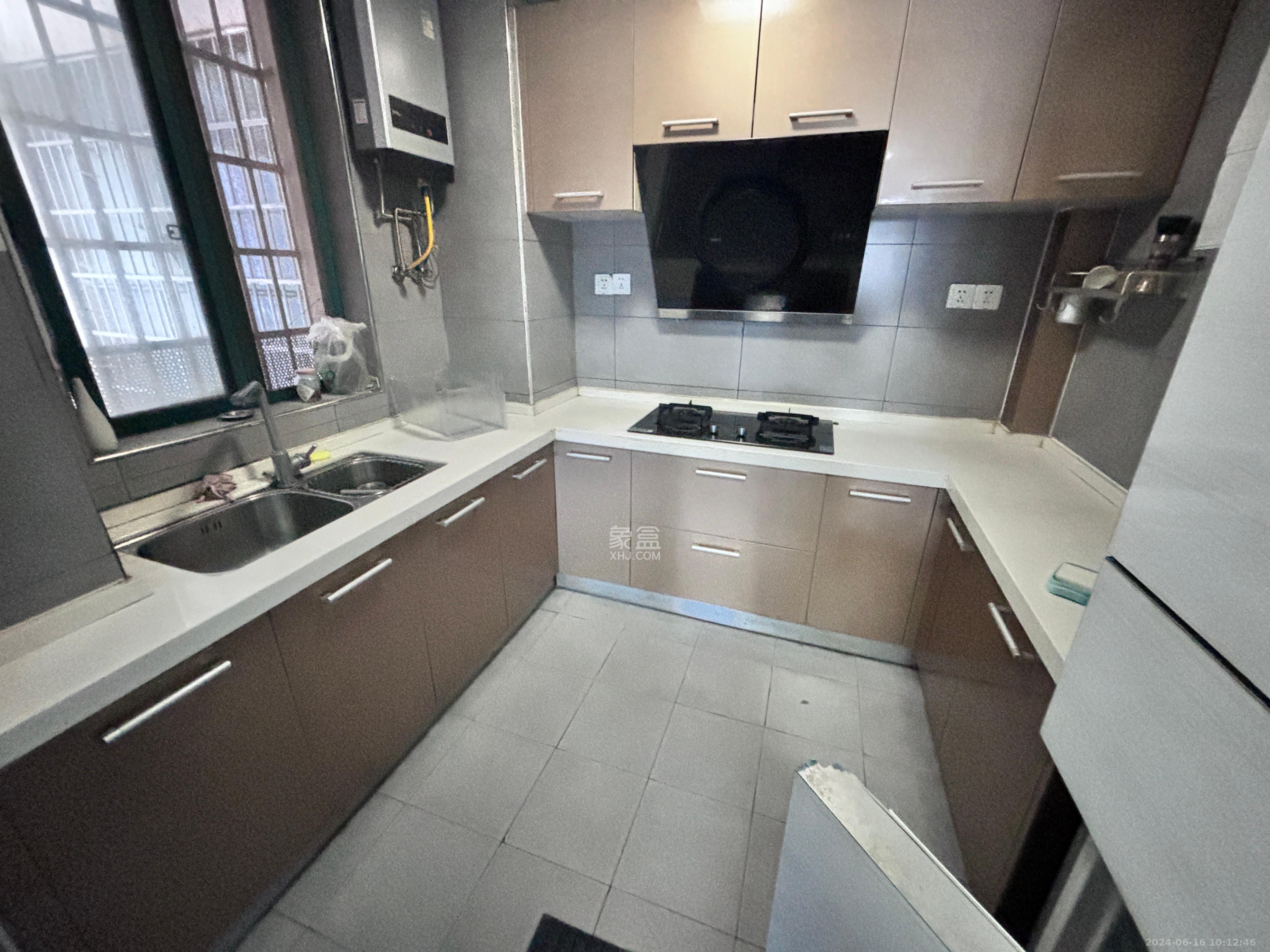 华盛世纪新城  1室2厅1卫   2200.00元/月室内图