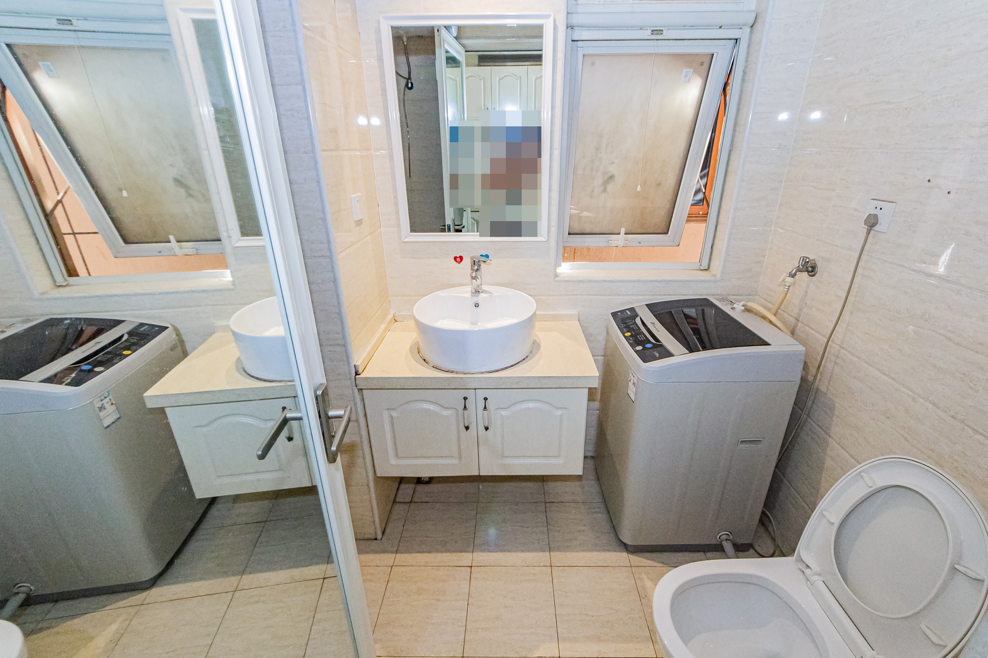 北辰三角洲E4区  1室1厅1卫    41.8万 北辰三角洲E4区  1室1厅1卫    41.8万卫生间