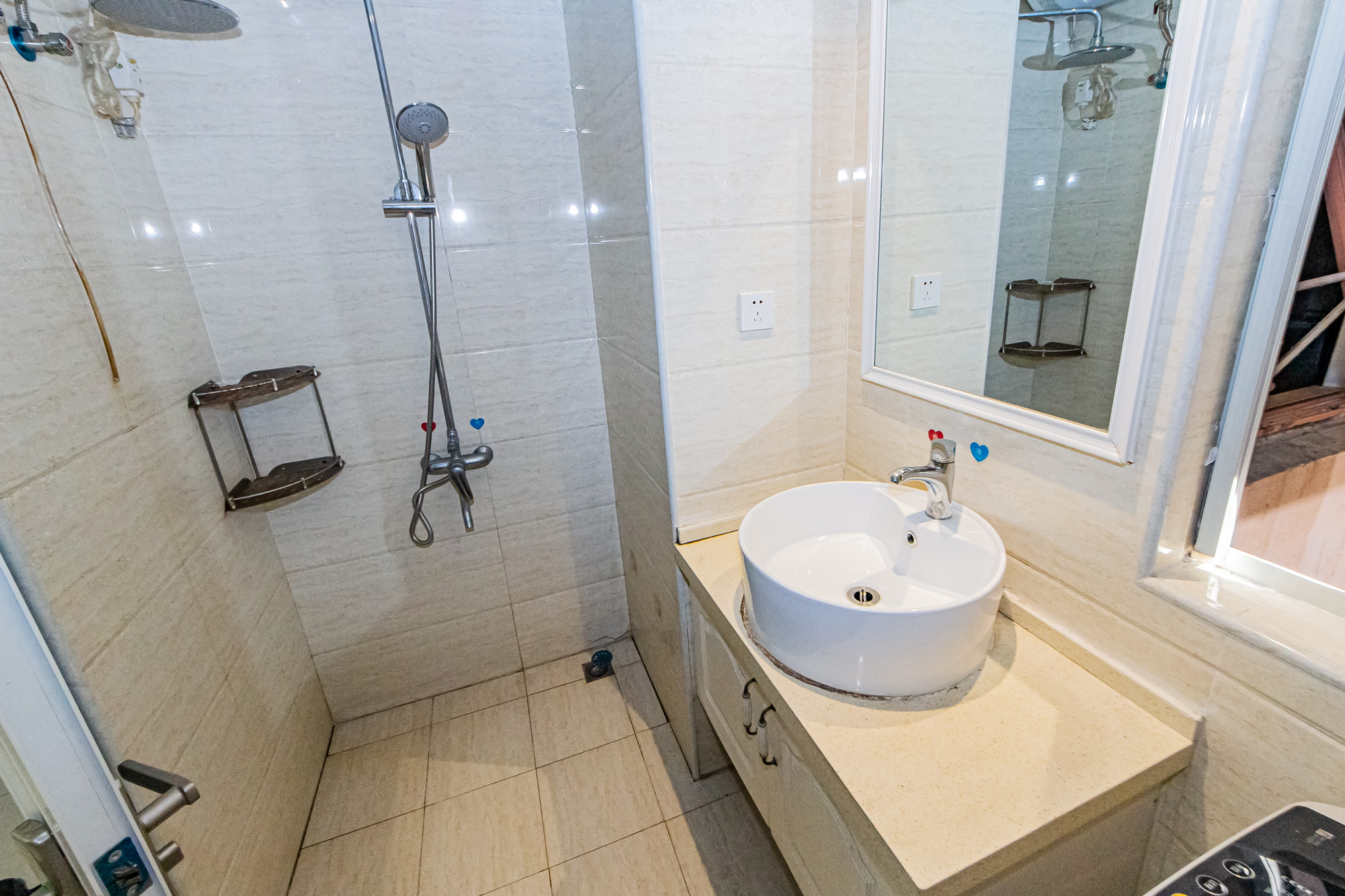 北辰三角洲E4区  1室1厅1卫    41.8万 北辰三角洲E4区  1室1厅1卫    41.8万卫生间