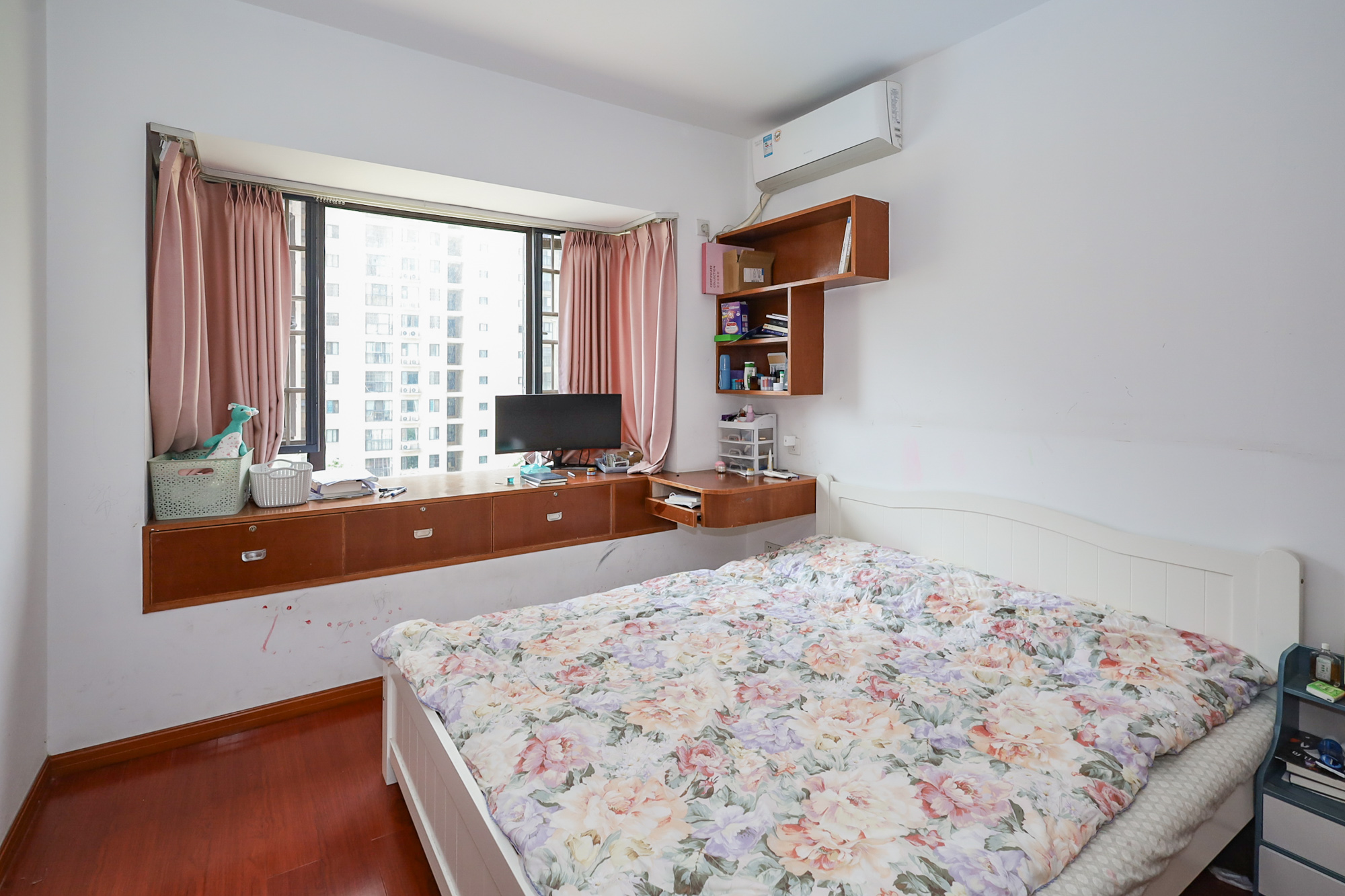 钰龙天下二期(钰龙佳园) 2室2厅1卫 203.0万 钰龙天下二期(钰龙佳园) 2室2厅1卫 203.0万卧室