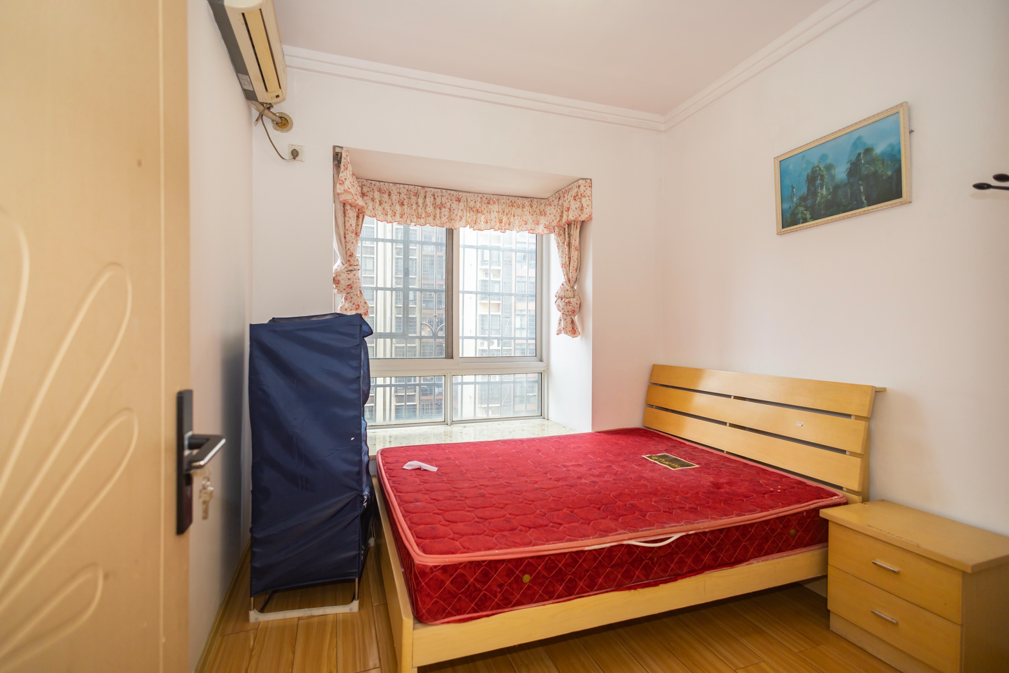 楚天世纪城东苑 1室1厅1卫 55.0万 楚天世纪城东苑 1室1厅1卫 55.0万卧室