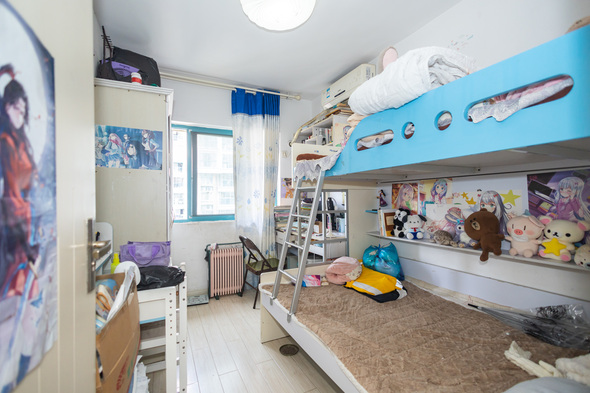 蝴蝶谷  4室2厅2卫    87.8万 蝴蝶谷  4室2厅2卫    87.8万卧室