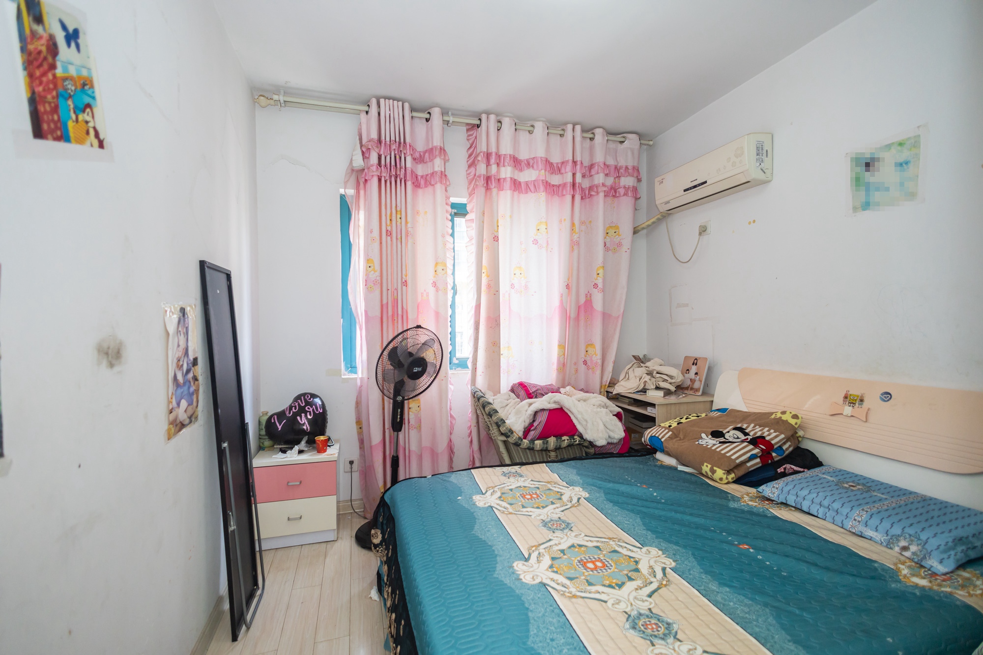 蝴蝶谷  4室2厅2卫    87.8万 蝴蝶谷  4室2厅2卫    87.8万卧室