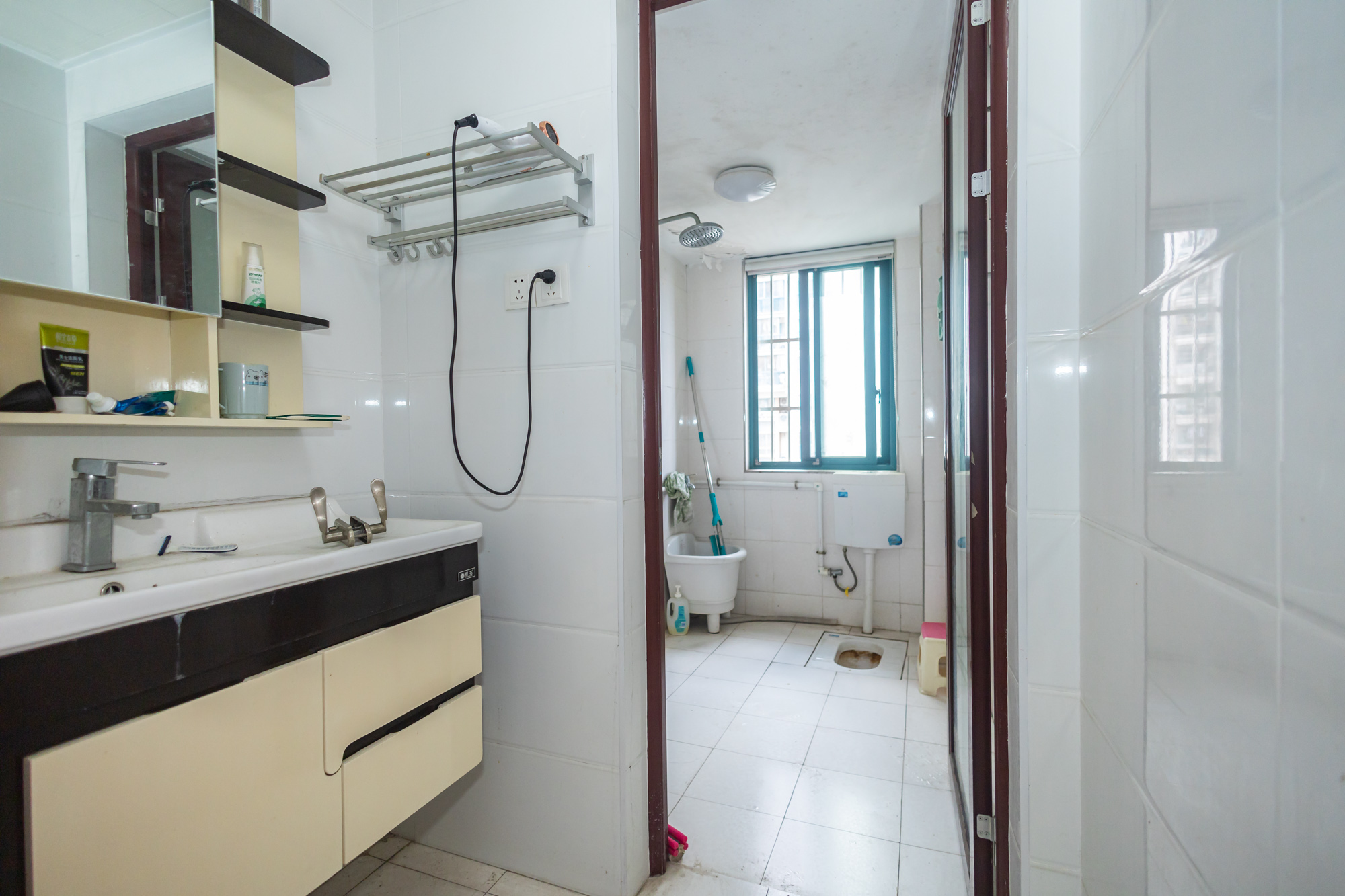 蝴蝶谷  3室2厅3卫    75.8万 蝴蝶谷  3室2厅3卫    75.8万卫生间