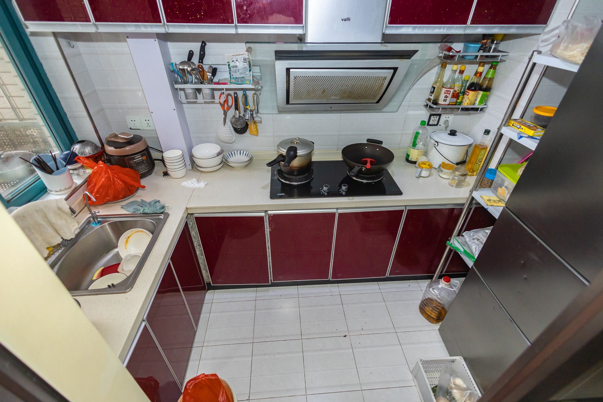 蝴蝶谷 2室2厅1卫 47.8万 蝴蝶谷 2室2厅1卫 47.8万厨房