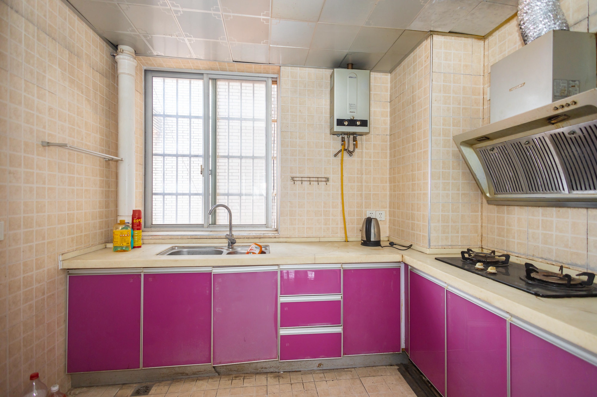 湘楚家园 2室2厅1卫 48.0万 湘楚家园 2室2厅1卫 48.0万厨房