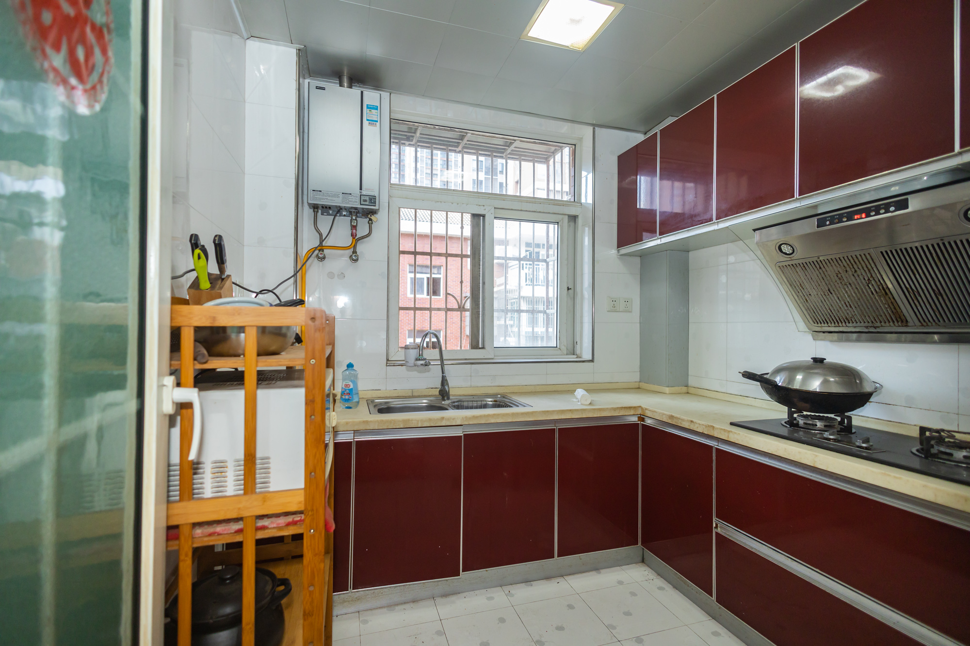 湘瑞家园 2室2厅1卫 48.0万 湘瑞家园 2室2厅1卫 48.0万厨房