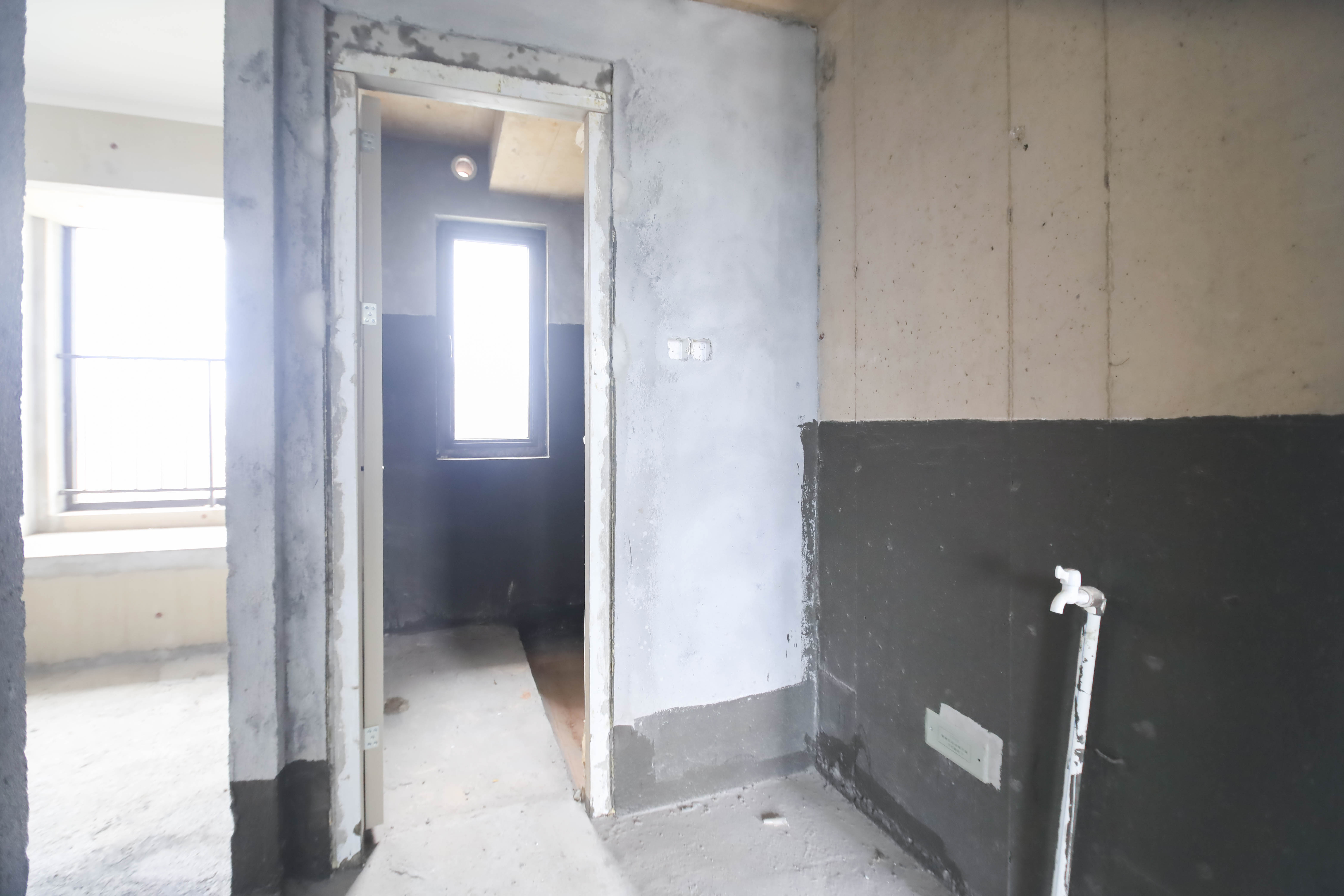 远洋红星天铂一期  3室2厅2卫    130.0万 远洋红星天铂一期  3室2厅2卫    130.0万卫生间