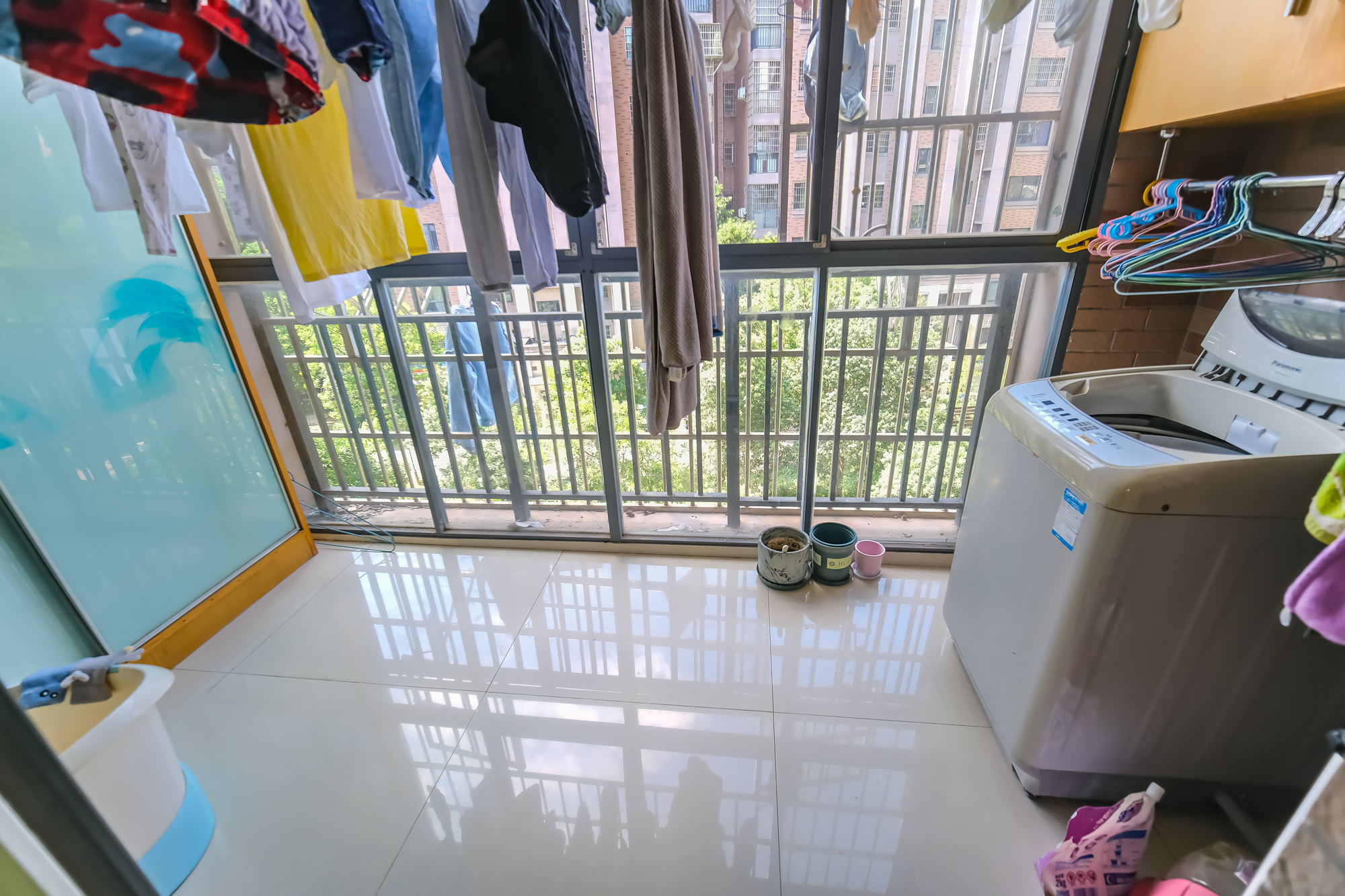 山水湾  3室2厅1卫    53.8万 山水湾  3室2厅1卫    53.8万阳台